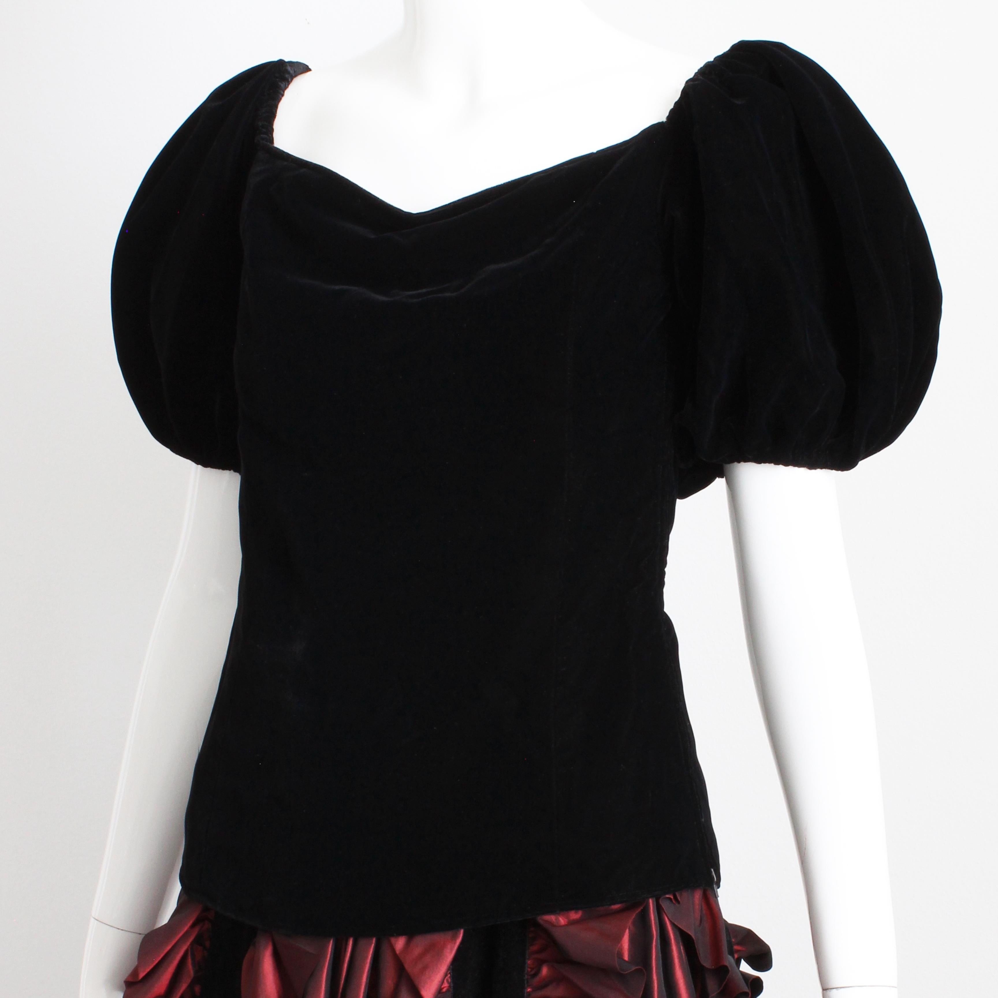 Yves Saint Laurent Camicetta con maniche a sbuffo in velluto nero formale vintage 38 In condizioni buone in vendita a Port Saint Lucie, FL