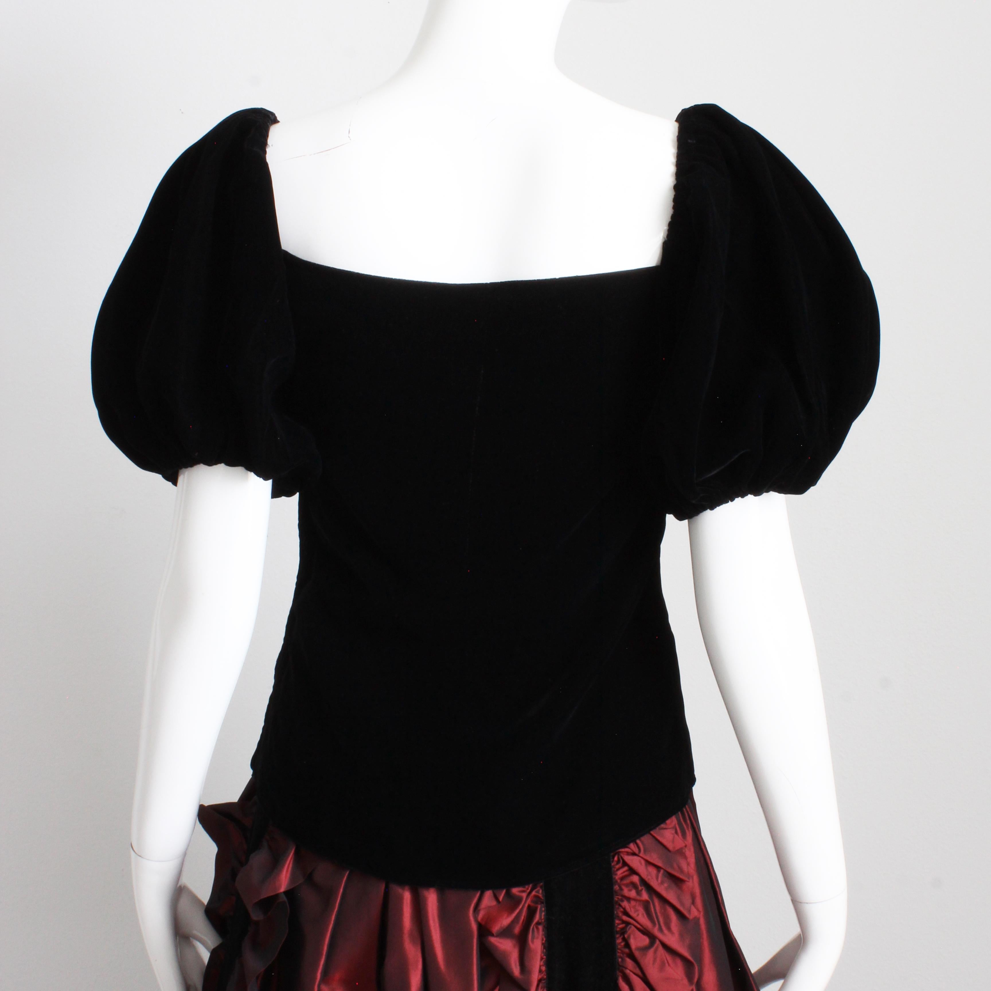 Yves Saint Laurent Camicetta con maniche a sbuffo in velluto nero formale vintage 38 in vendita 3