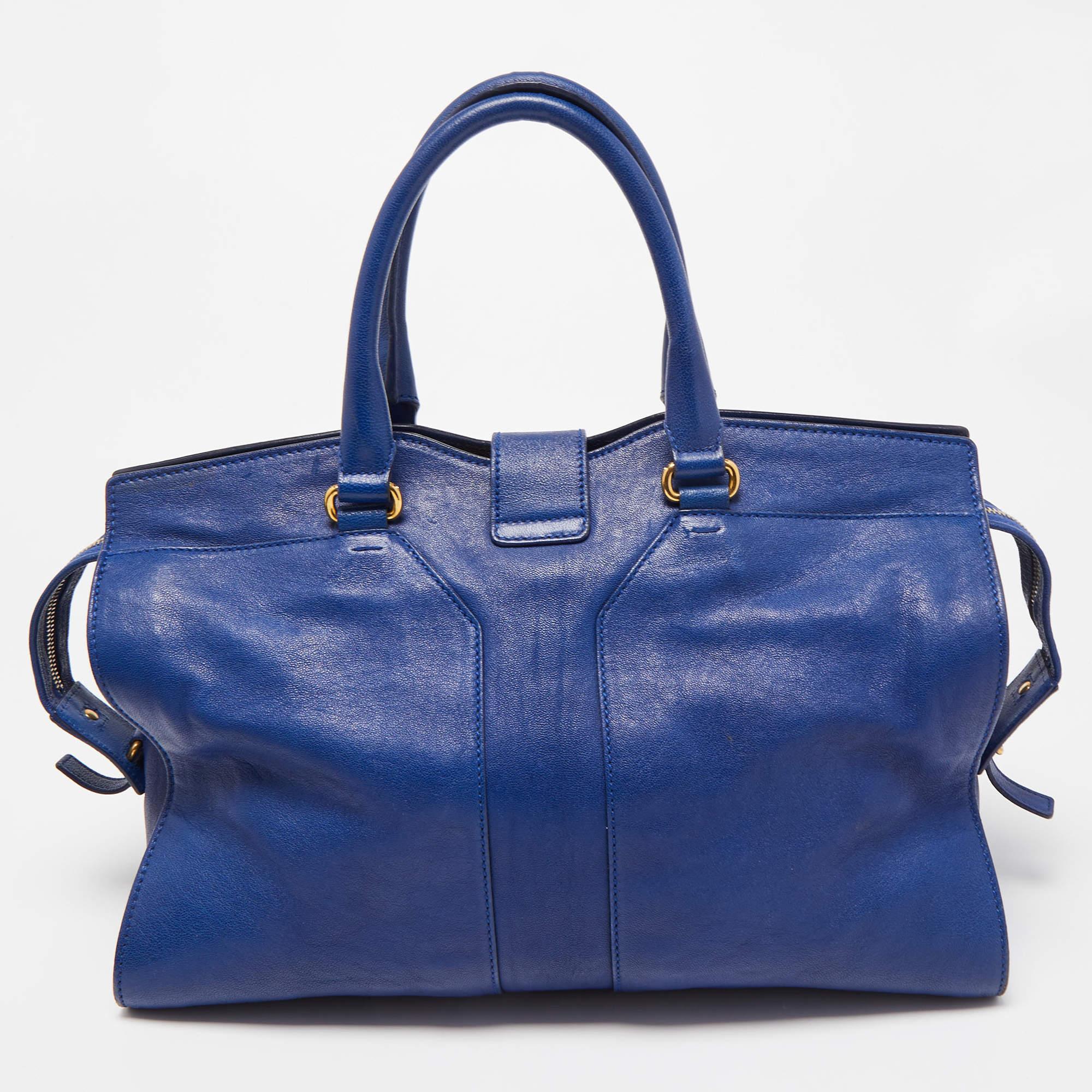 Yves Saint Laurent Blue Leather Medium Cabas Chyc Tote For Sale 12