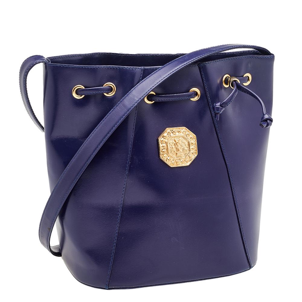 Yves Saint Laurent Blue Leather Vintage Drawstring Bucket Bag In Good Condition In Dubai, Al Qouz 2