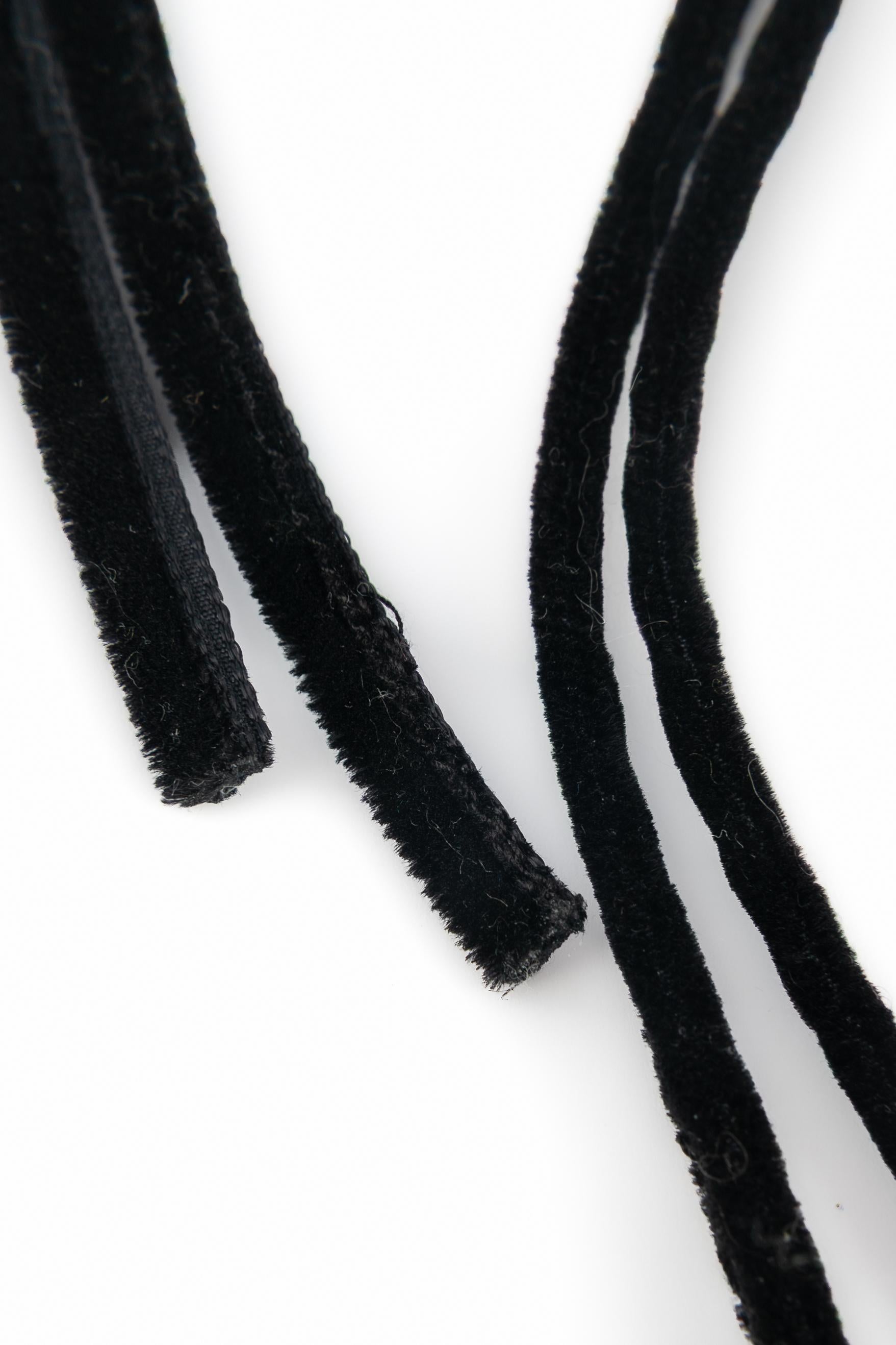 Collana con fiocco Yves Saint Laurent in vendita 4