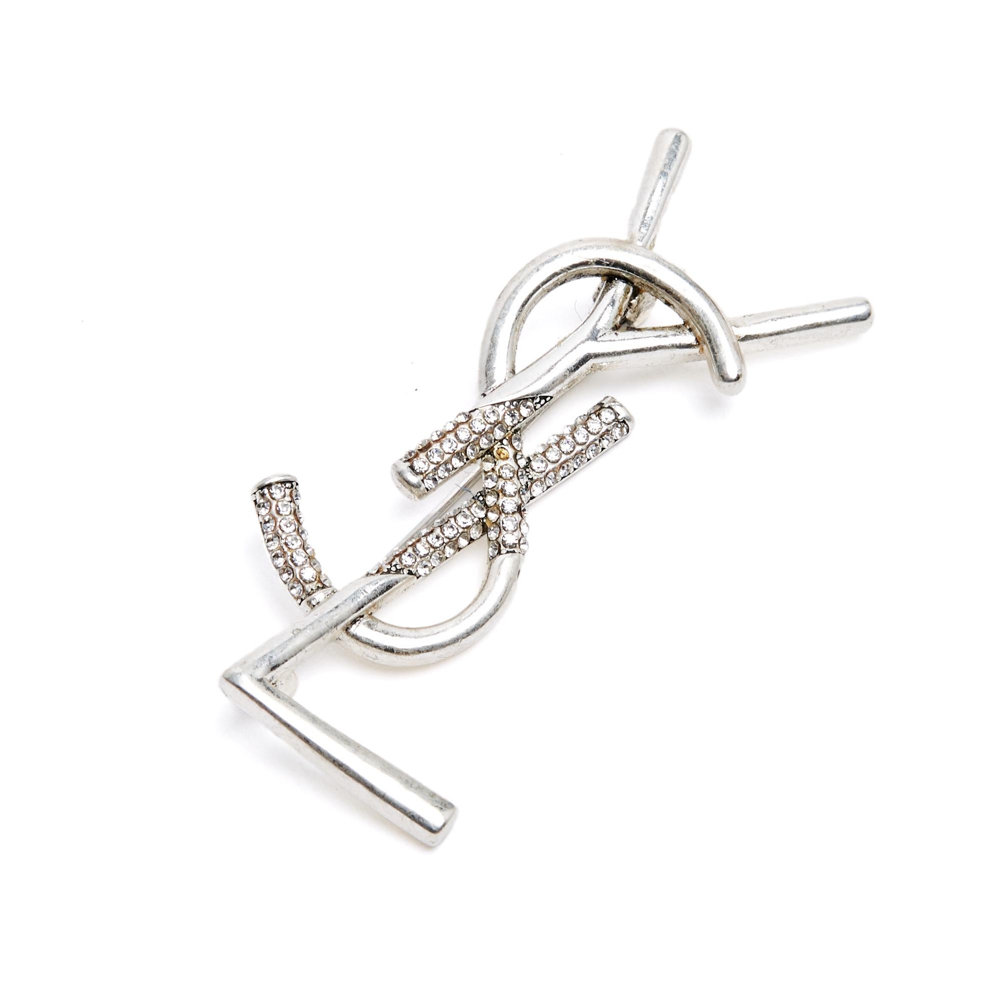 Femenino o masculino Yves Saint Laurent Broche Cassandre Strass YSL Medium Silver metal Brooch en venta
