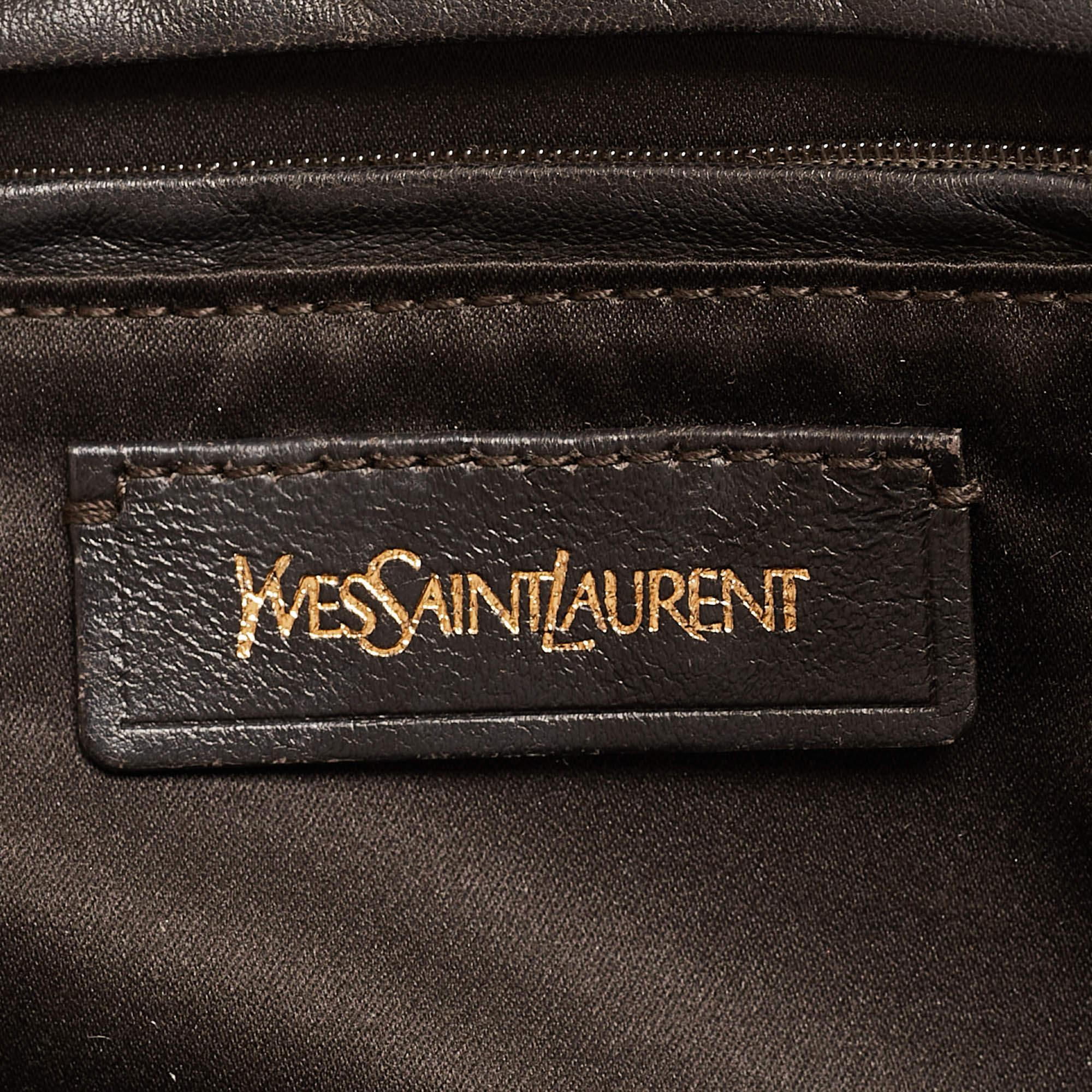 Yves Saint Laurent Brown Leather Oversized Muse Bag For Sale 12