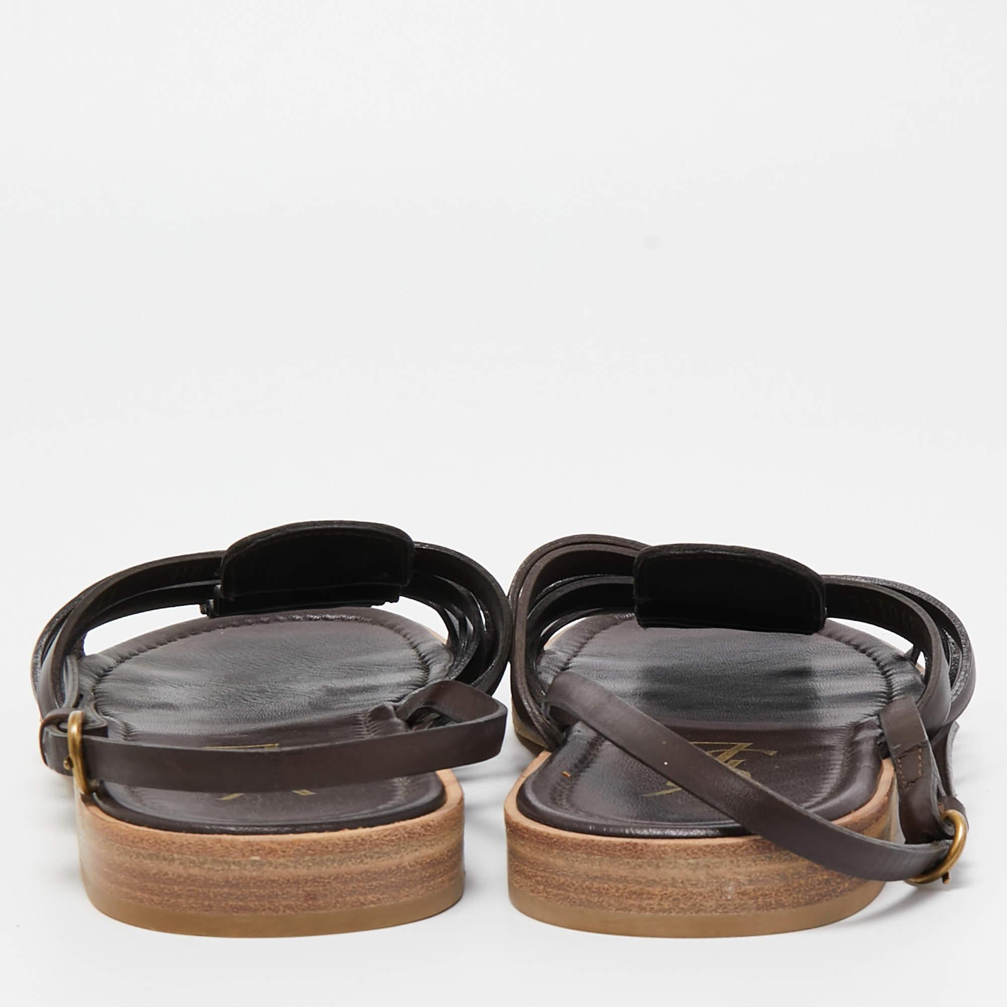 Yves Saint Laurent Brown Leather Strappy Slingback Flat Sandals Size 41 In Good Condition In Dubai, Al Qouz 2