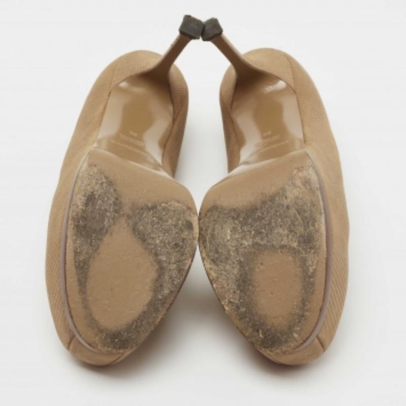 Yves Saint Laurent Tribtoo in pelle nabuk marrone  Pompe taglia 36 in vendita 1