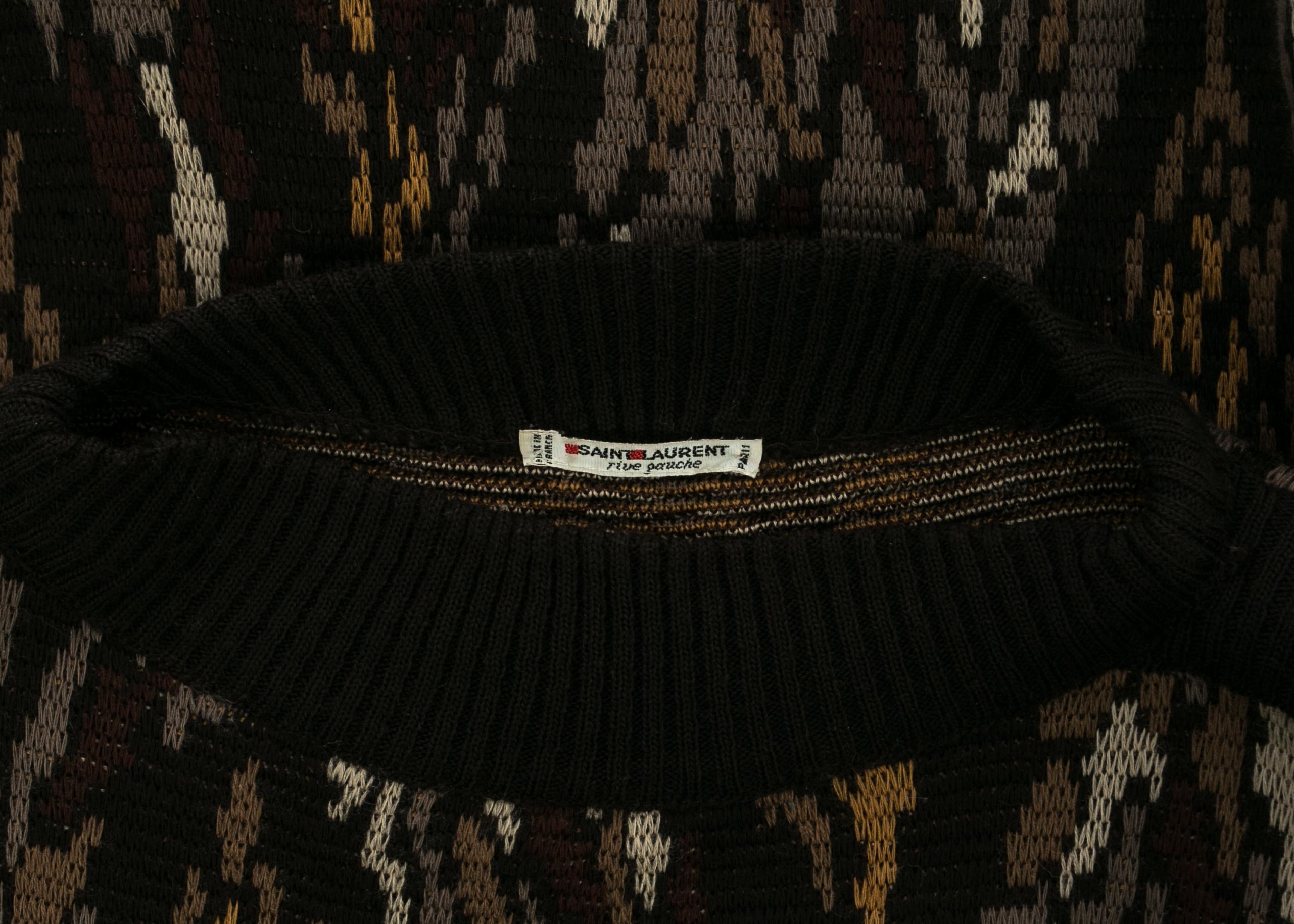 Brauner Wollpulli von Yves Saint Laurent mit passendem großen Schal, ca. 1980 im Angebot 2