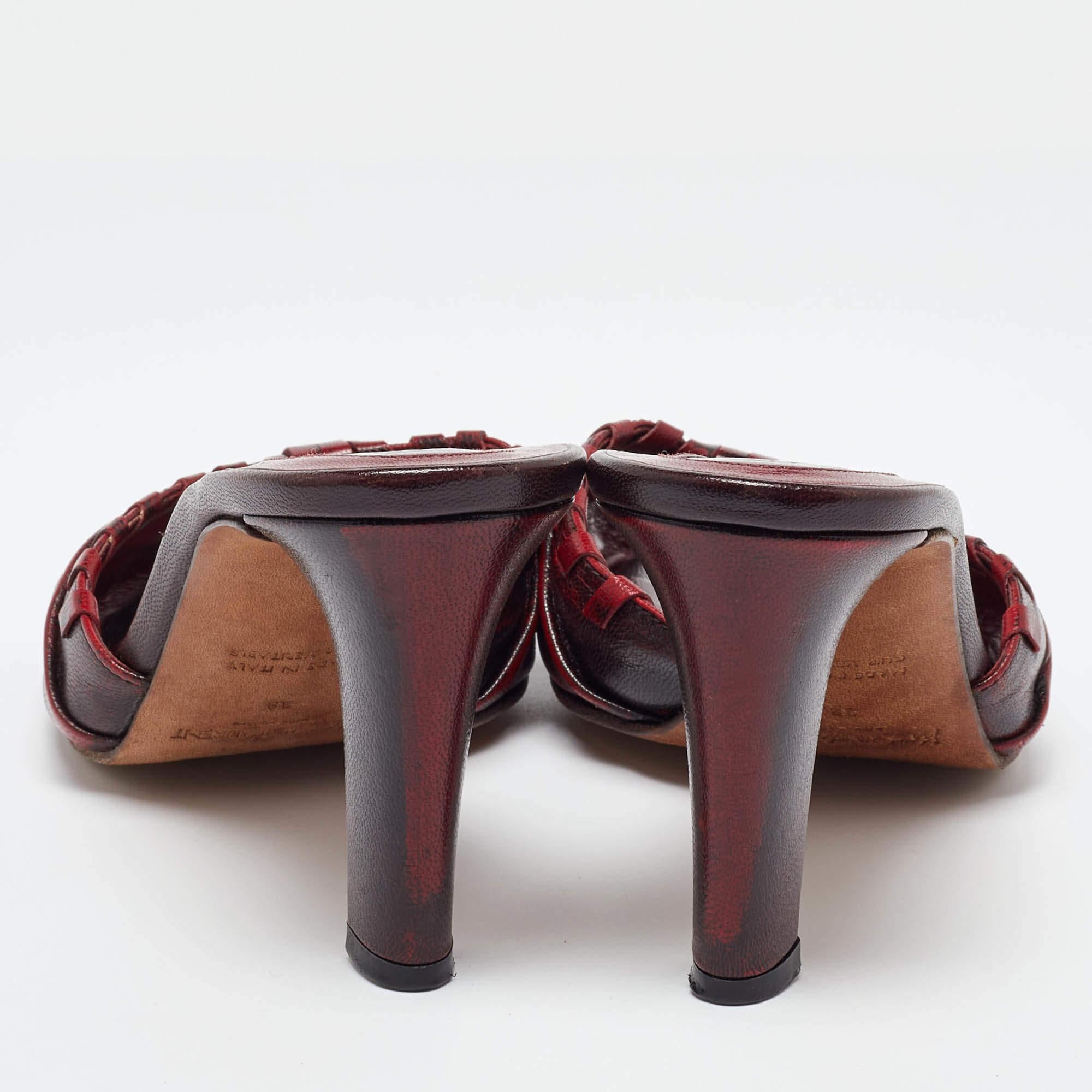 Women's Yves Saint Laurent Burgundy Leather Slide Sandals 38
