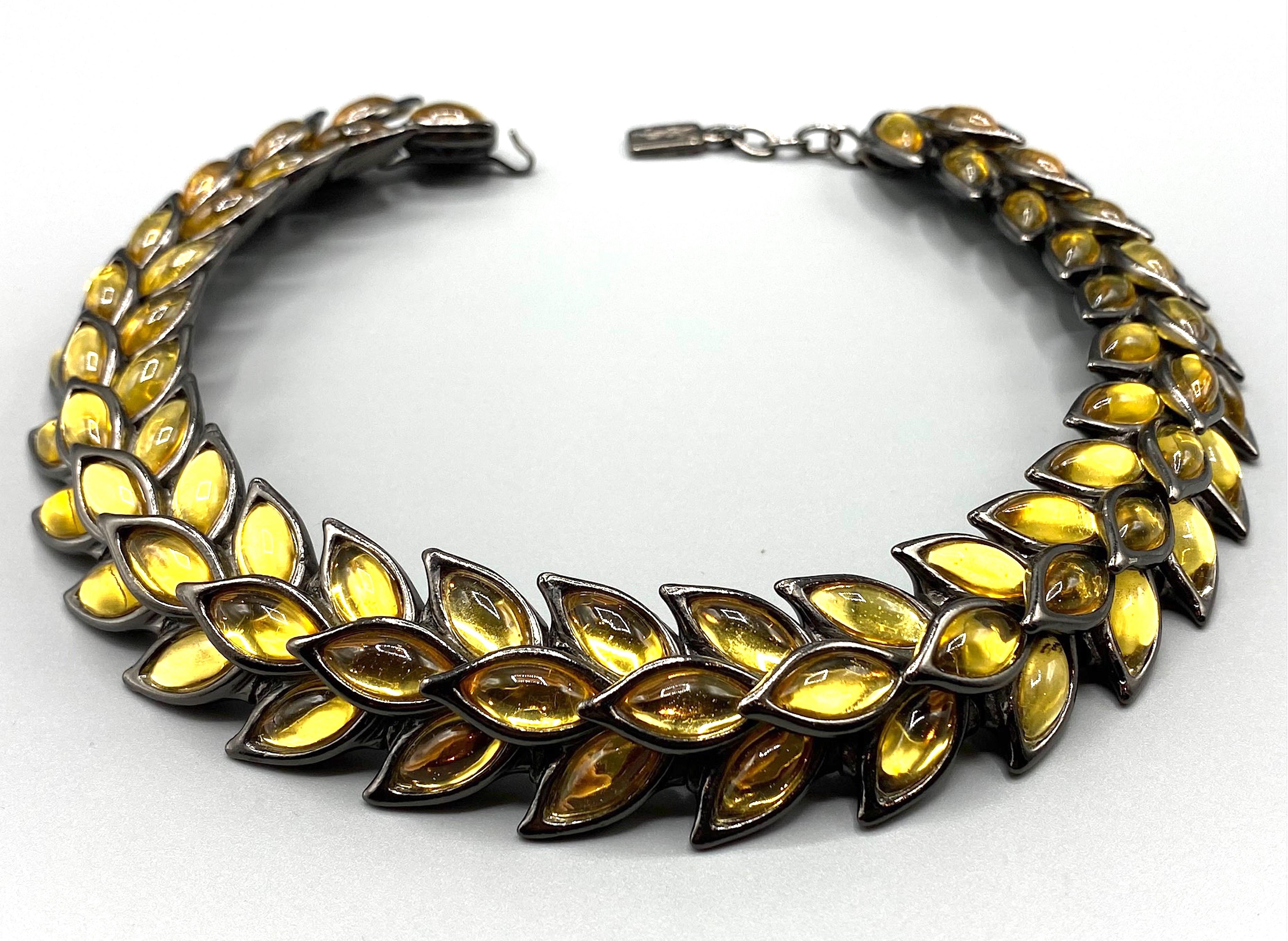 Yves Saint Laurent by Robert Goossens for Yves Saint Laurent 1980 Collana con Cabochon in vendita 1