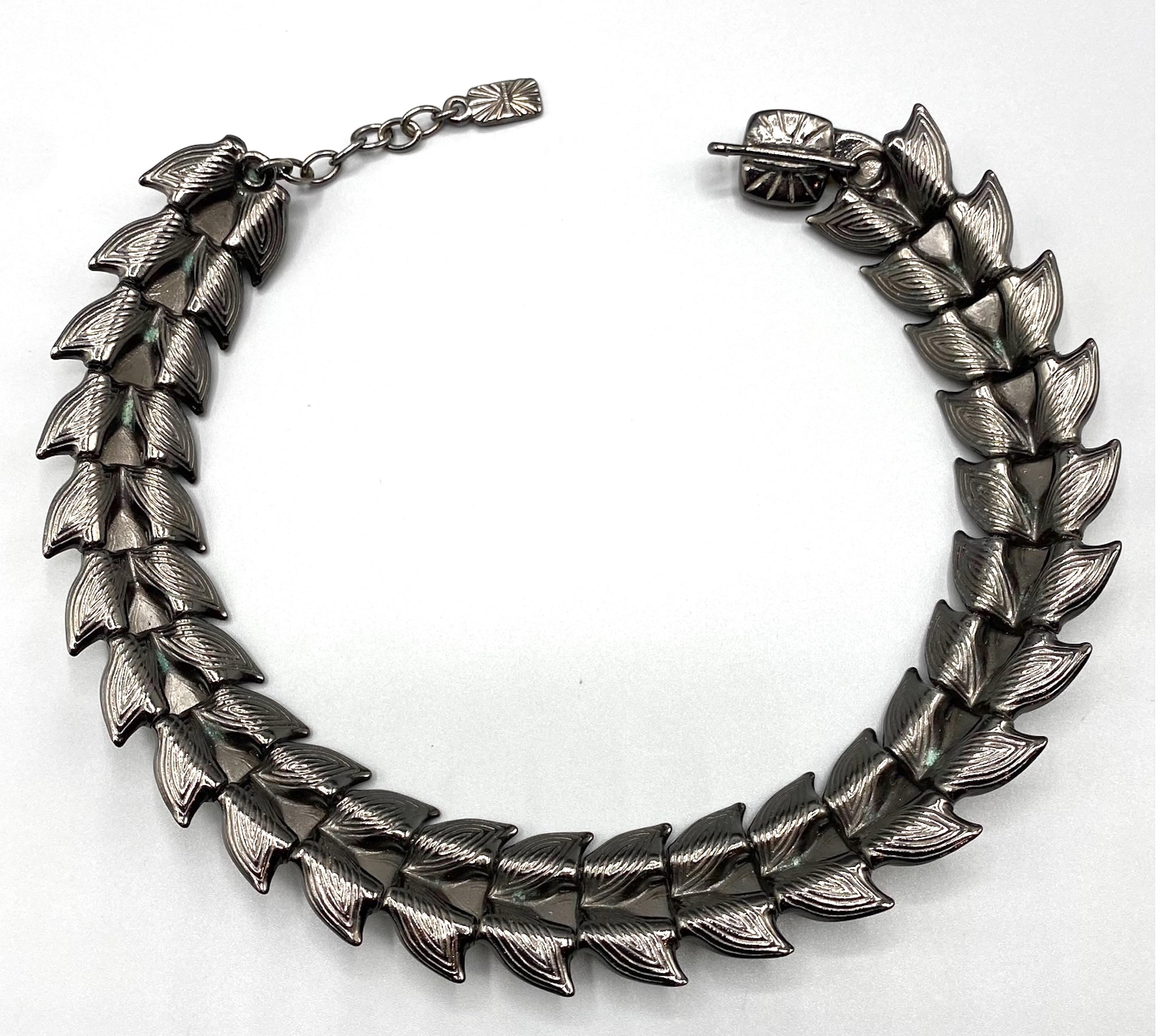 Yves Saint Laurent by Robert Goossens for Yves Saint Laurent 1980 Collana con Cabochon in vendita 2