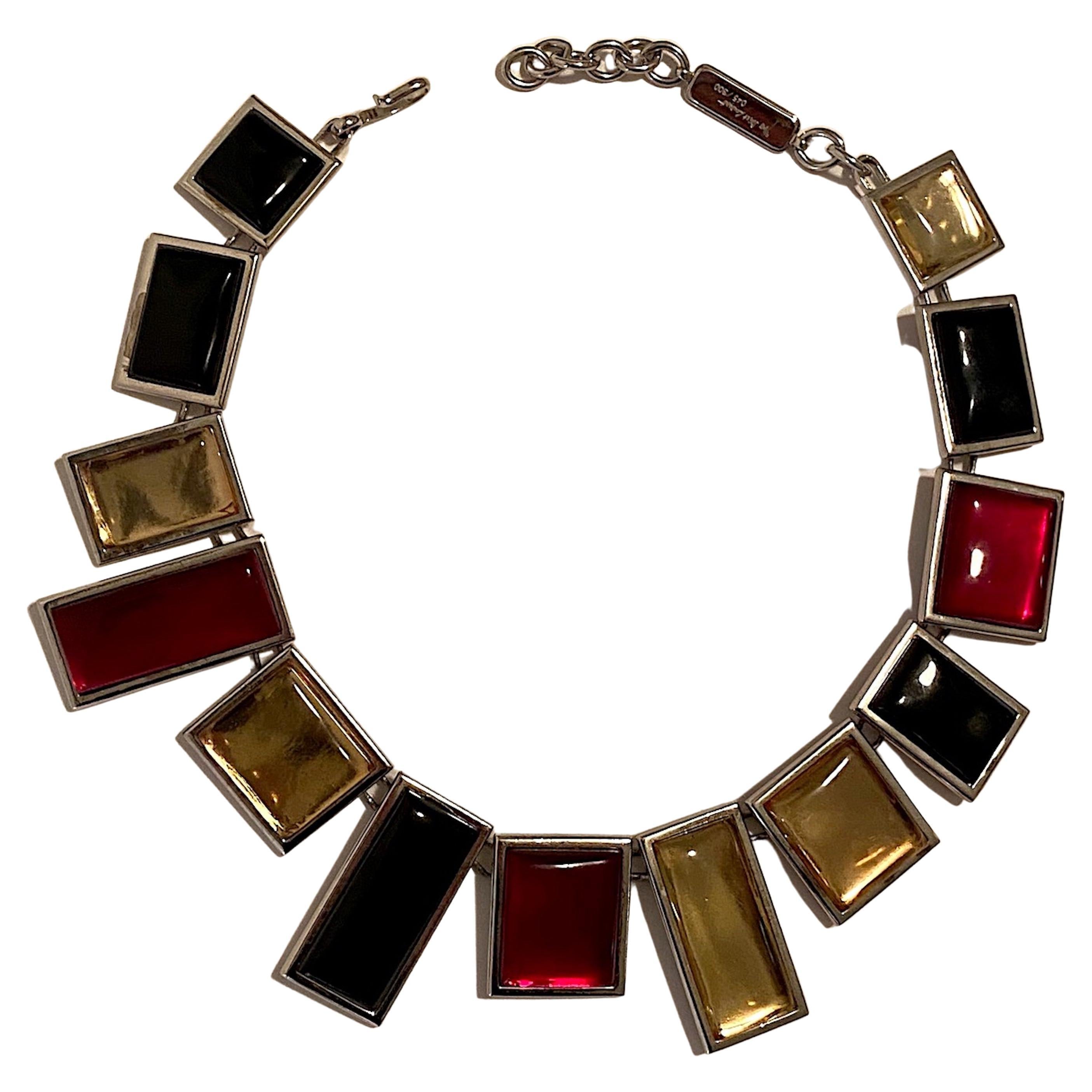 A beautiful vintage 1980s Yves Saint Laurent necklace designed by the famous French jewelry designer Robert Goossens (30 January 1927 – 7 January 2016). His jewelry designs are known to be the best pieces made for the fashion houses of Chanel, Dior