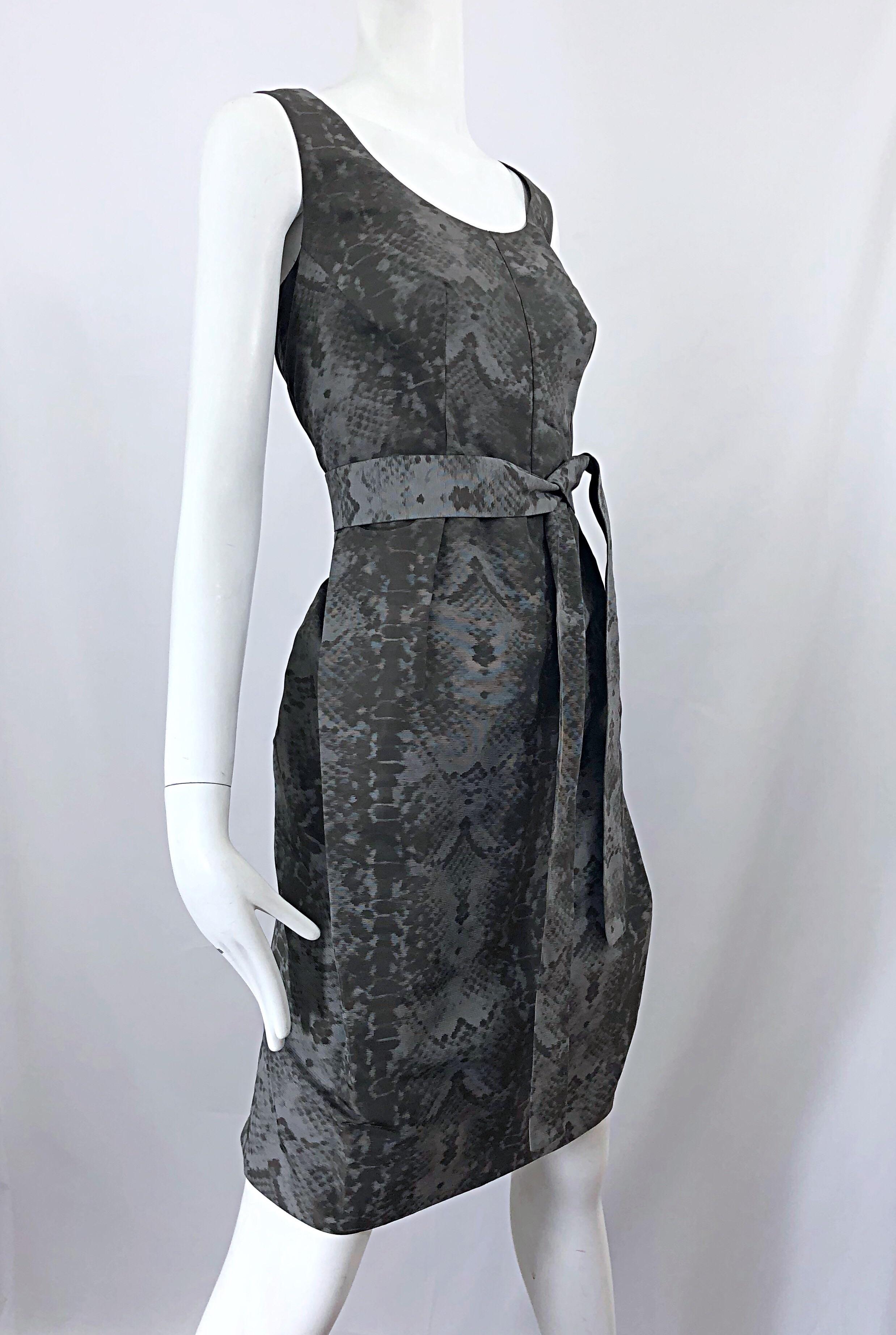 Yves Saint Laurent by Stefano Pilati Sz 8 / 10 Grey Snake Skin Print Silk Dress For Sale 3