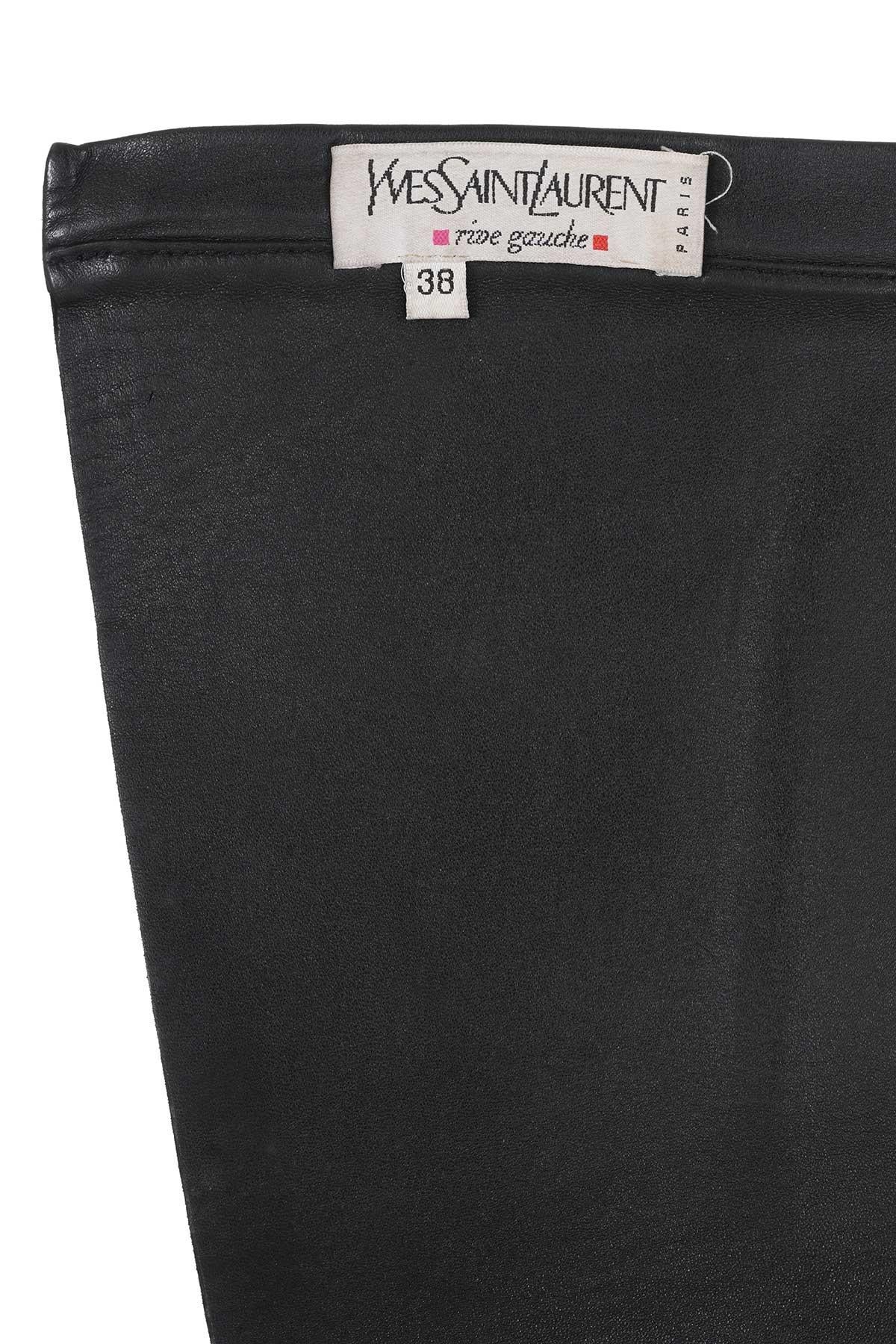 YVES SAINT LAURENT BY TOM FORD 00'S kultiges und seltenes Lederbustier im Zustand „Gut“ im Angebot in Milano, MILANO