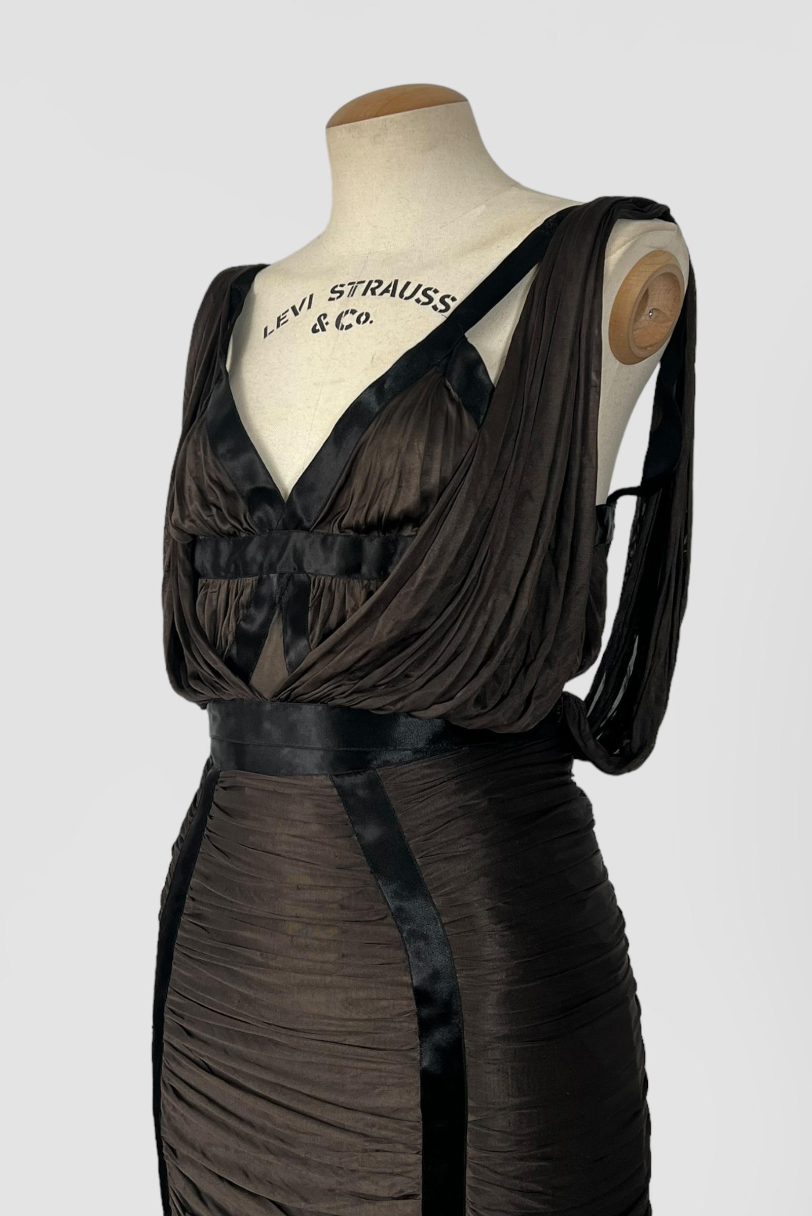 Yves Saint Laurent by Tom Ford 2004 runway gown 2