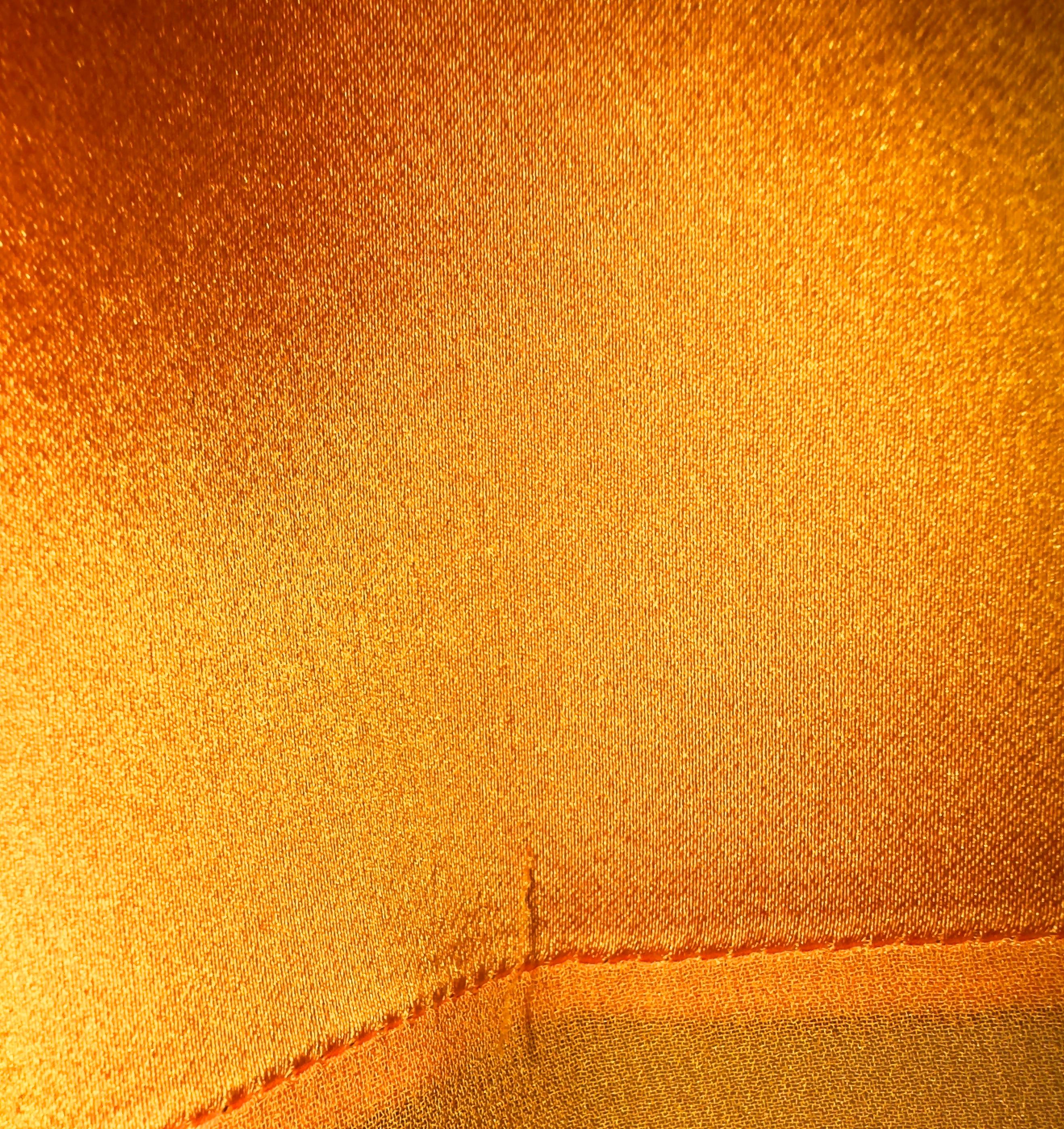 Yves Saint Laurent by Tom Ford 2004 Tangerine Chiffon Satin Silk Wrap Top 40 en Bueno estado para la venta en Switzerland, CH