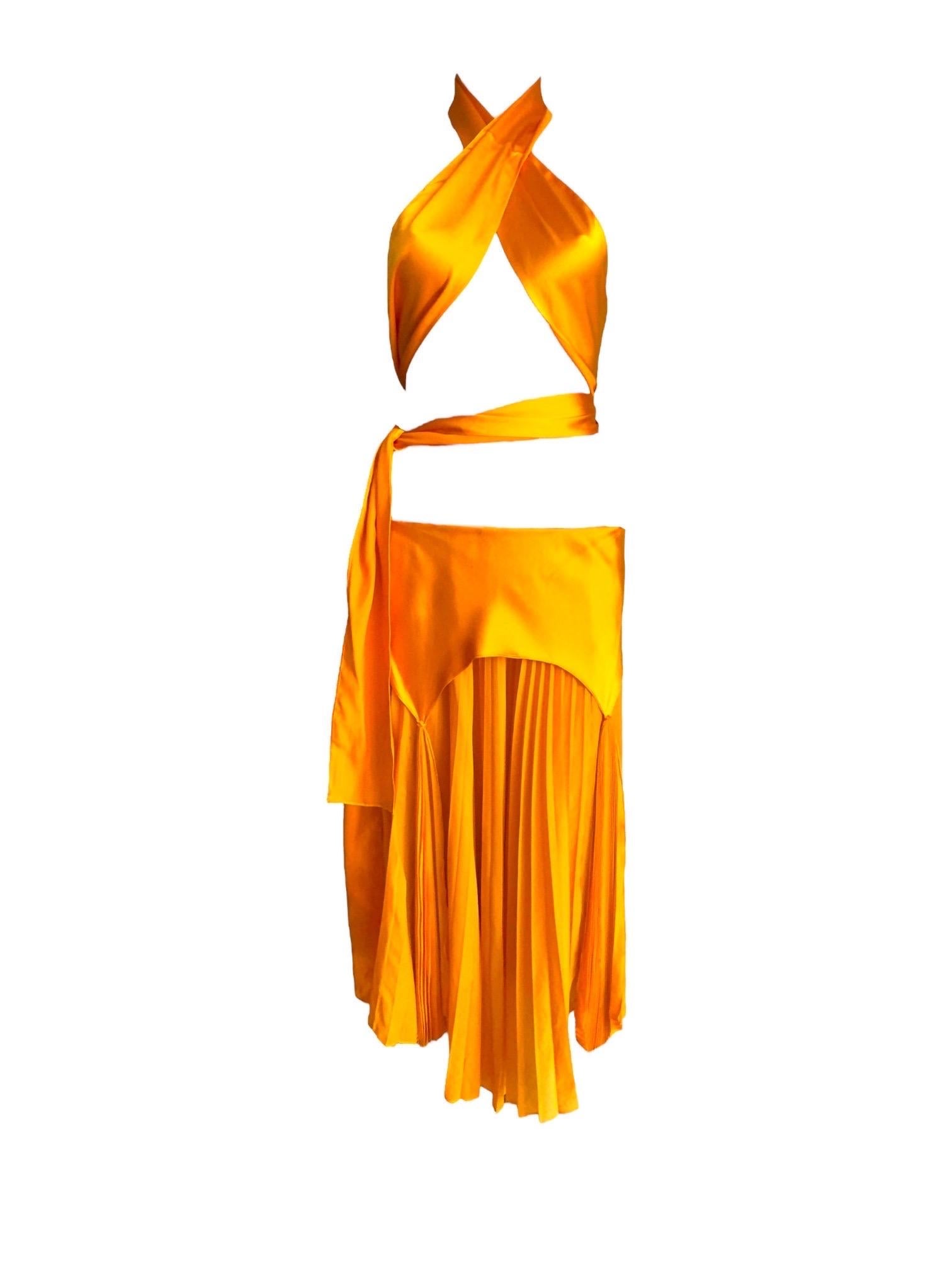 Yves Saint Laurent by Tom Ford 2004 Mandarina Falda Plisada Top Conjunto Cinturón/Bufanda