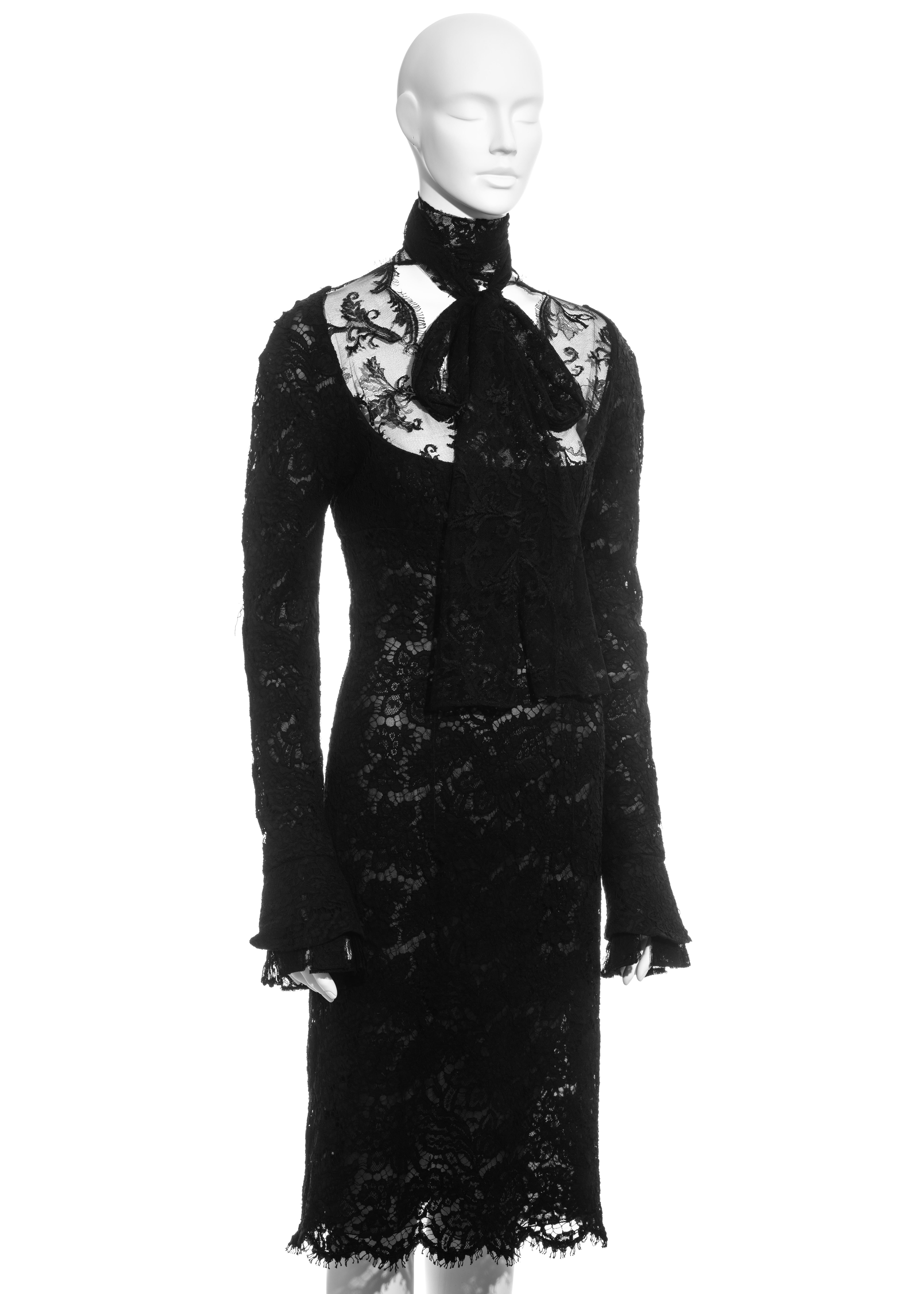 Yves Saint Laurent by Tom Ford black lace long-sleeve evening dress, fw 2002 In Excellent Condition For Sale In London, GB