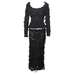 Yves Saint Laurent by Tom Ford, top e gonna in seta nera con nastri a strappo, primavera 2001