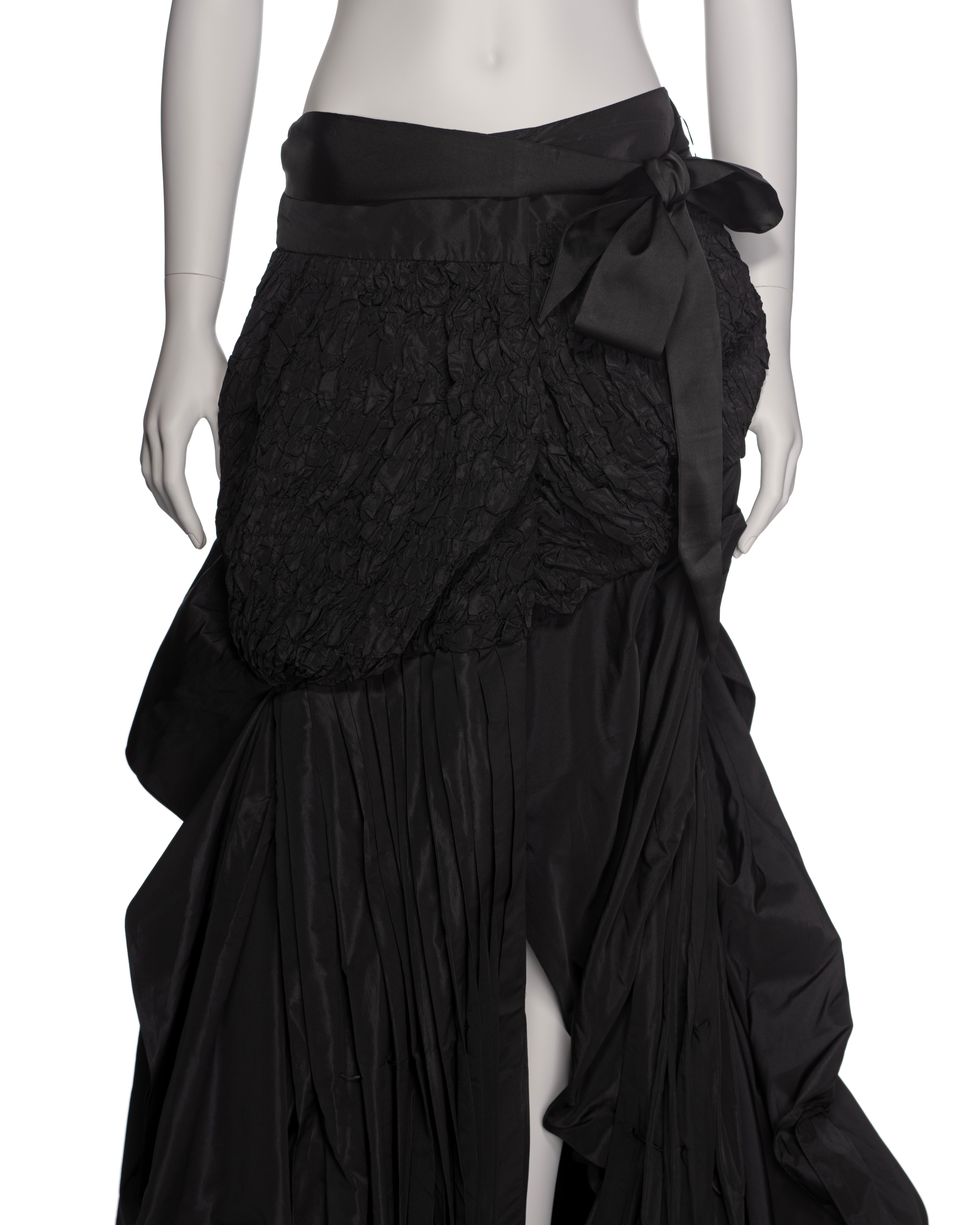 Yves Saint Laurent by Tom Ford Black Silk Taffeta Trained Evening Skirt, FW 2001 For Sale 1