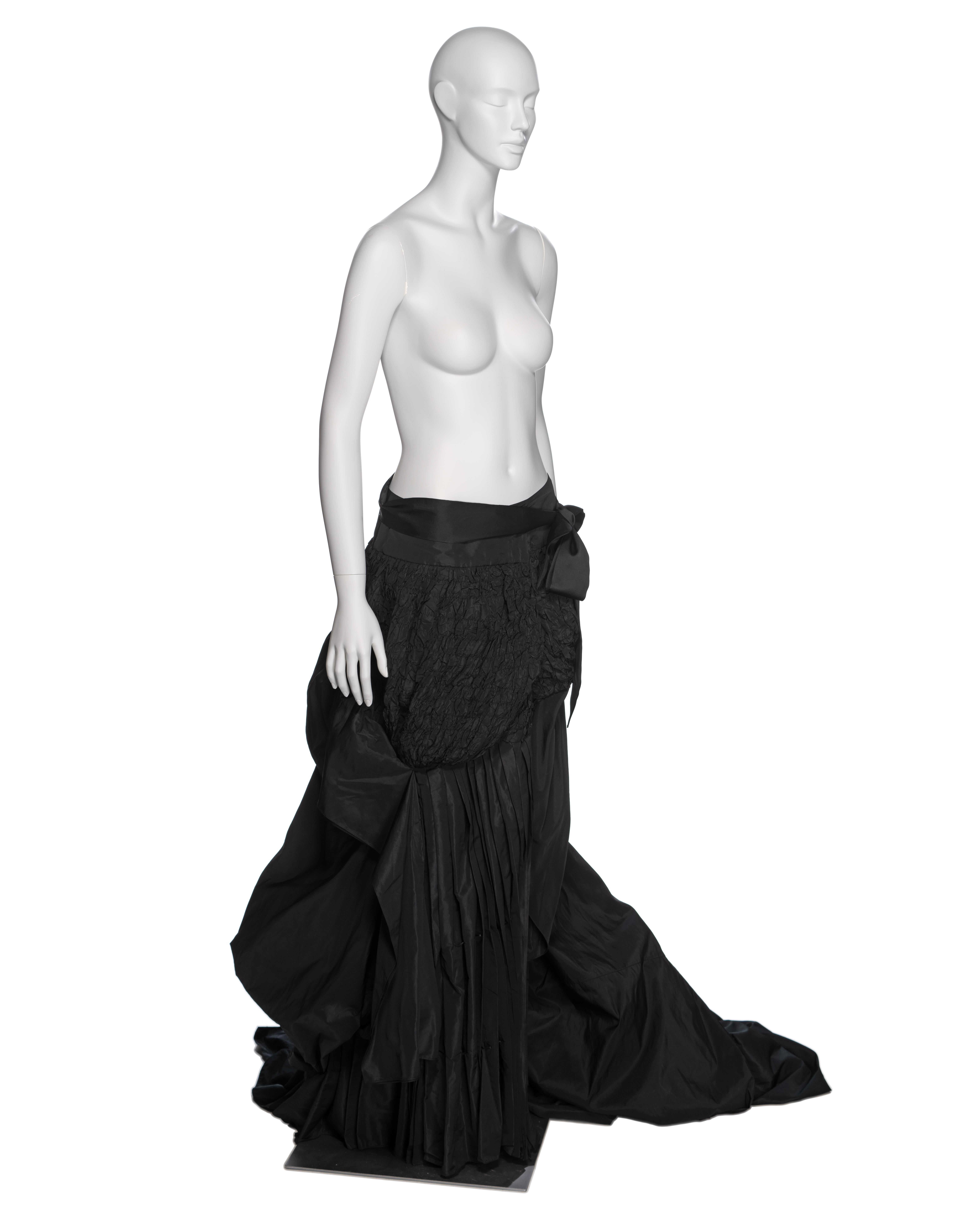 Yves Saint Laurent by Tom Ford Black Silk Taffeta Trained Evening Skirt, FW 2001 For Sale 5