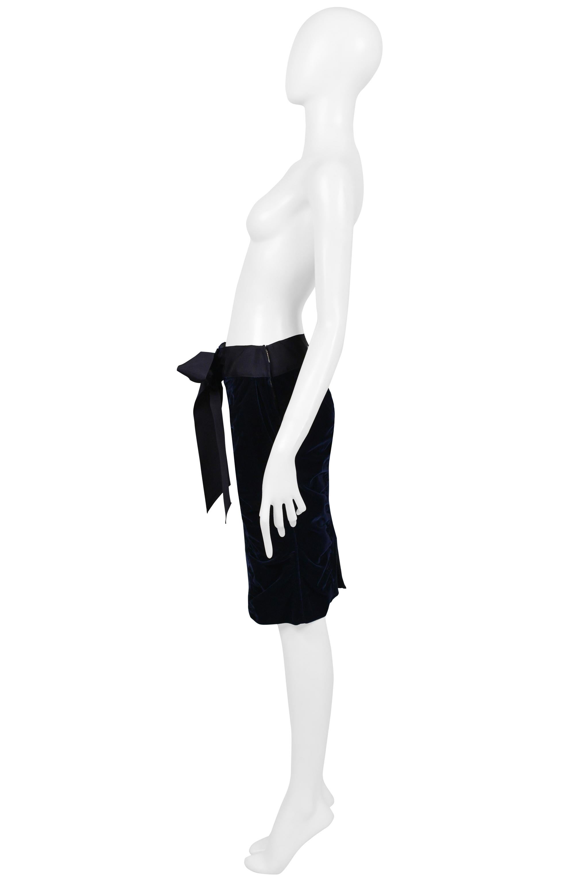 Black Yves Saint Laurent By Tom Ford Blue Velvet Skirt With Bow 2002 For Sale
