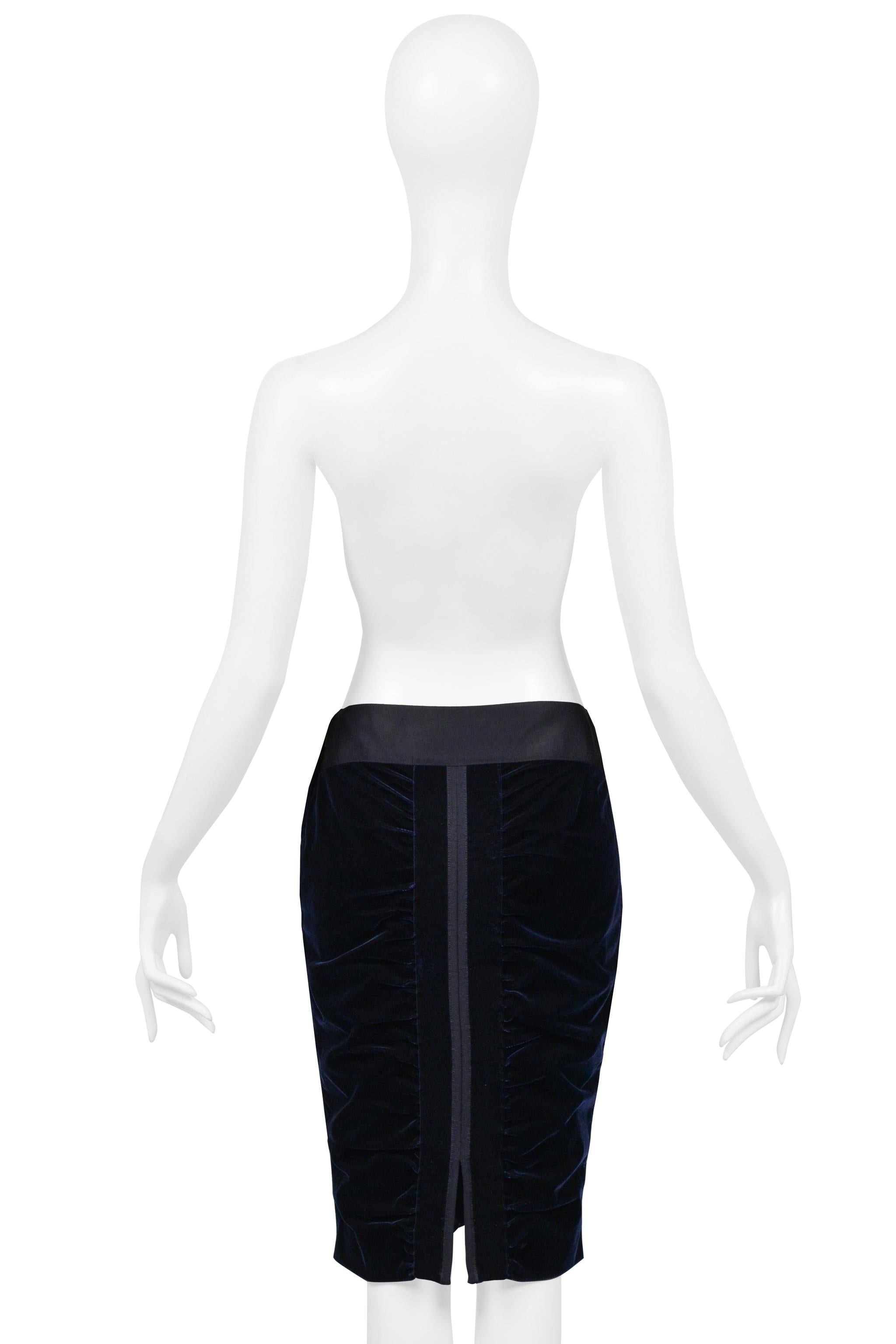 Yves Saint Laurent By Tom Ford Blue Velvet Skirt With Bow 2002 In Excellent Condition For Sale In Los Angeles, CA