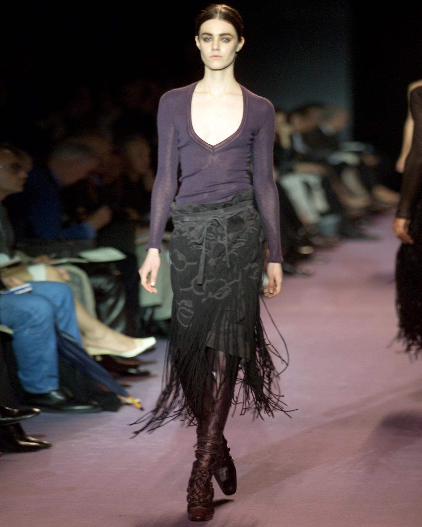 Yves Saint Laurent by Tom Ford brown leather woven fringed skirt, fw 2001 In Excellent Condition For Sale In London, GB