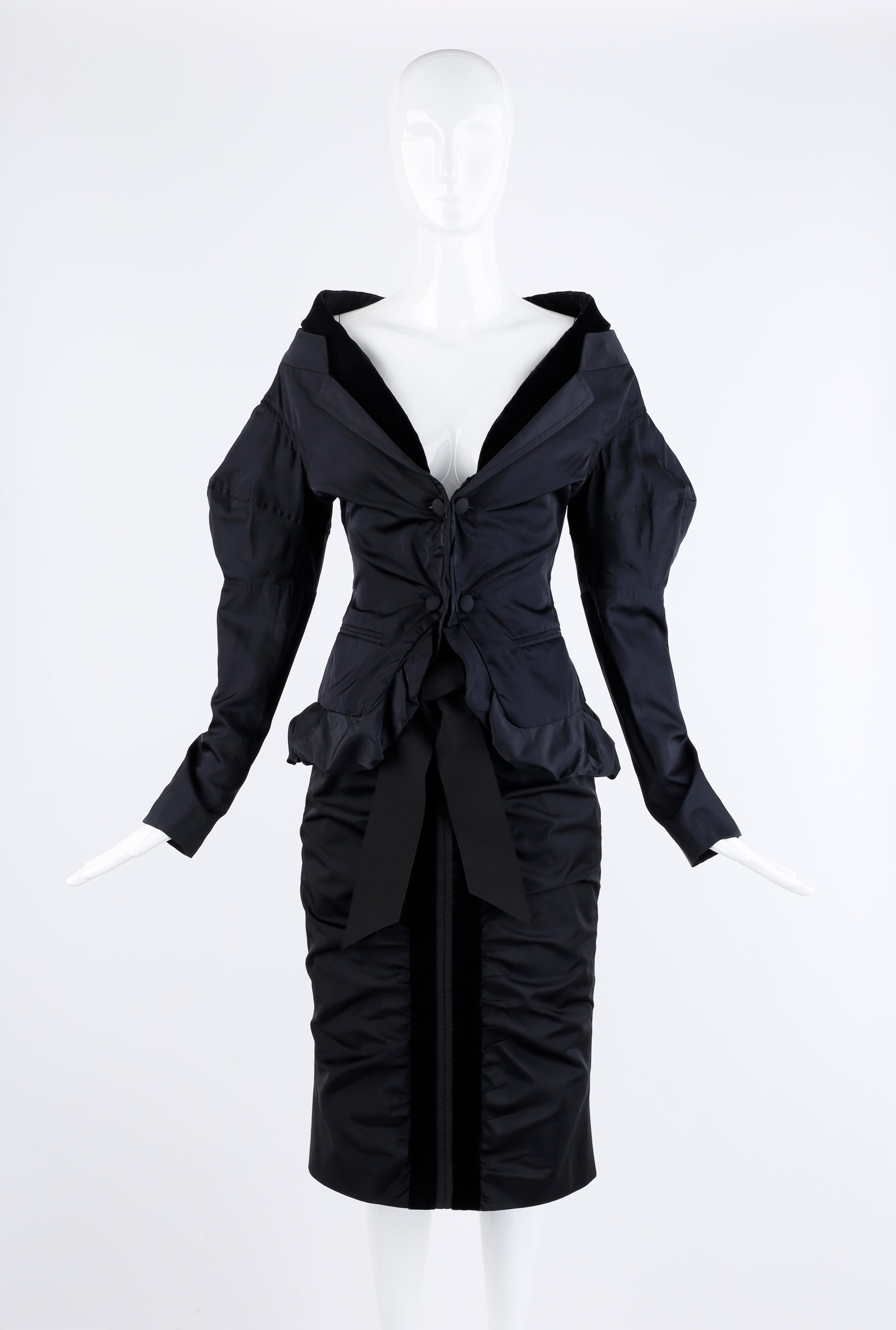 Yves Saint Laurent par Tom Ford, tailleur jupe et veste de soirée en soie noire, A/H 2002 Bon état - En vente à Chicago, IL