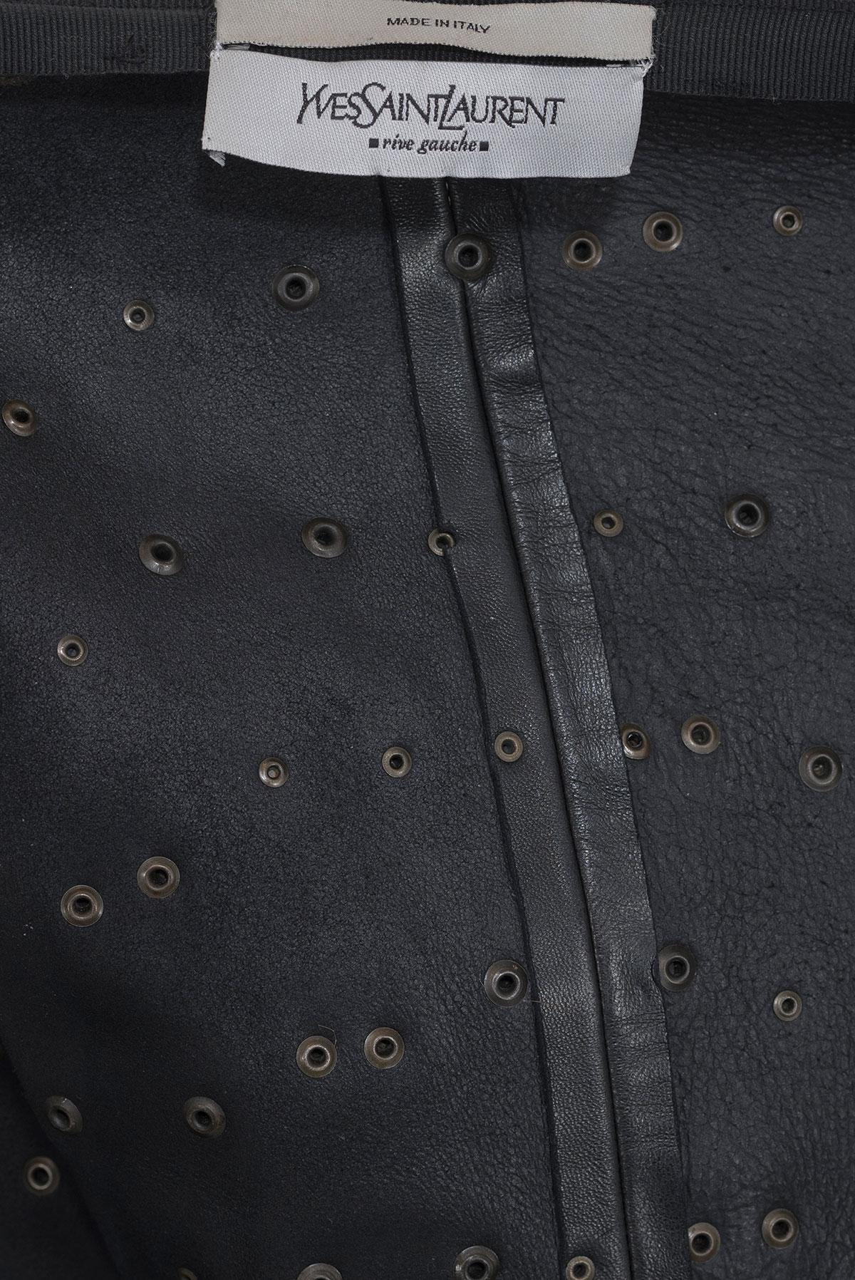 YVES SAINT LAURENT BY TOM FORD FW 02 iconic and rare leather coat In Good Condition For Sale In Milano, MILANO
