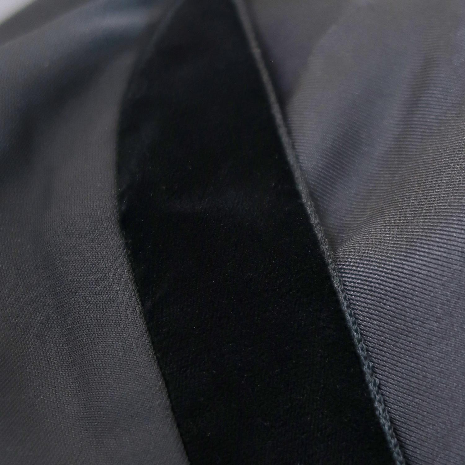 Yves Saint Laurent by Tom Ford FW-02 Silk Flared Hem Dress - Velvet Ribbon For Sale 1
