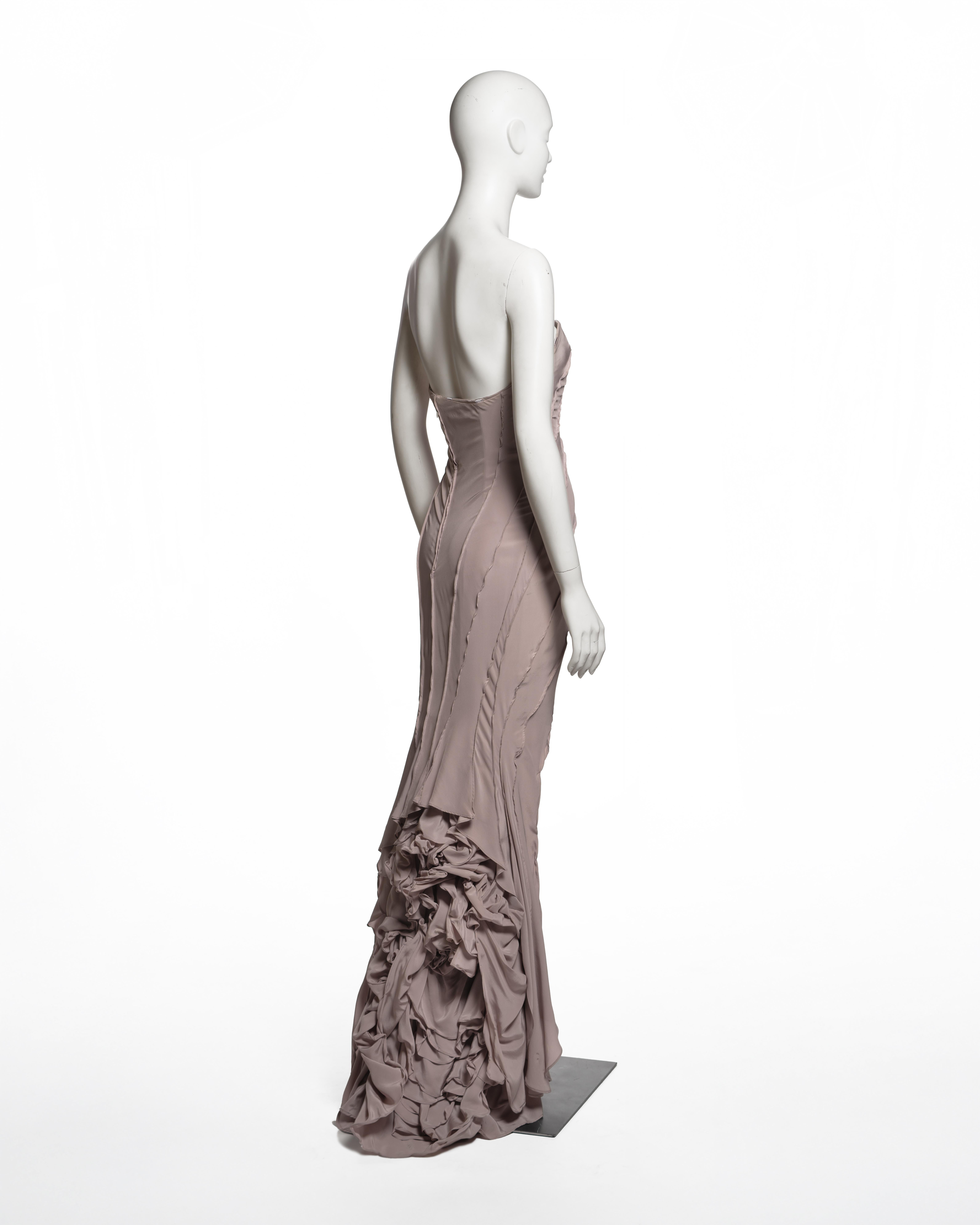 Yves Saint Laurent by Tom Ford Abito da sera senza spalline in seta color malva pallido, SS 2003 in vendita 3
