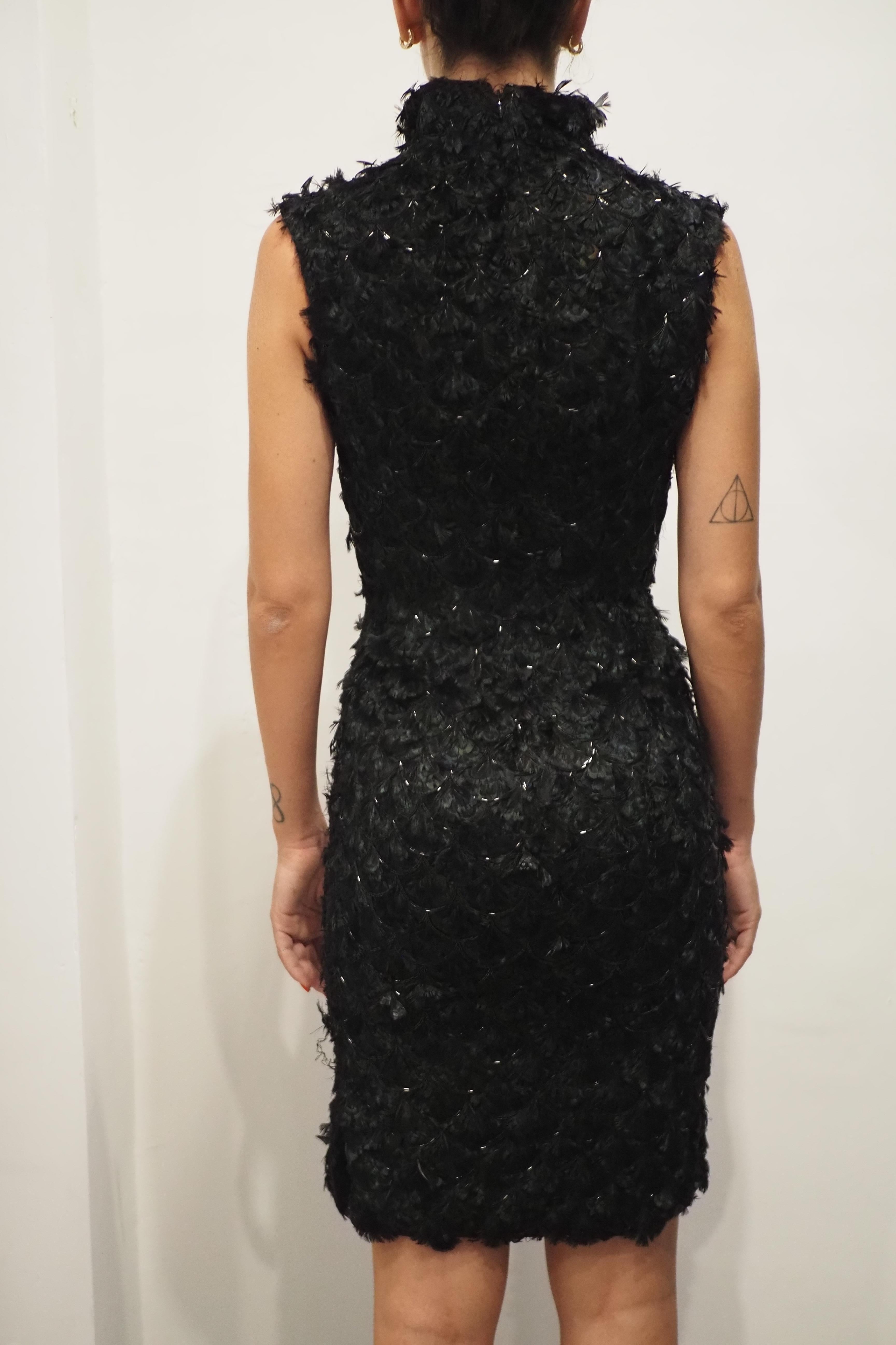 Abito in piume di pavone di Yves Saint Laurent by Tom Ford in vendita 11