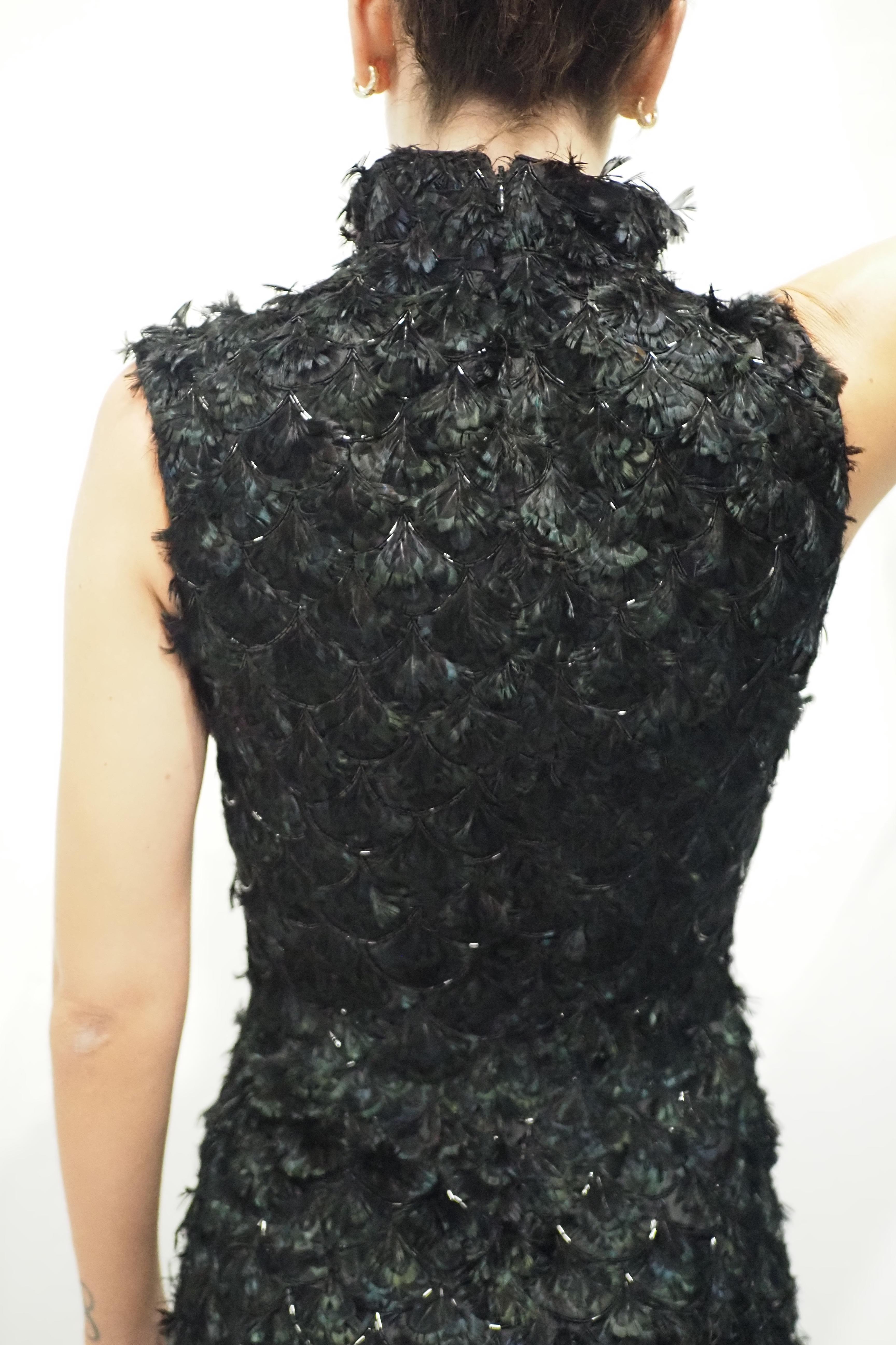 Abito in piume di pavone di Yves Saint Laurent by Tom Ford in vendita 13