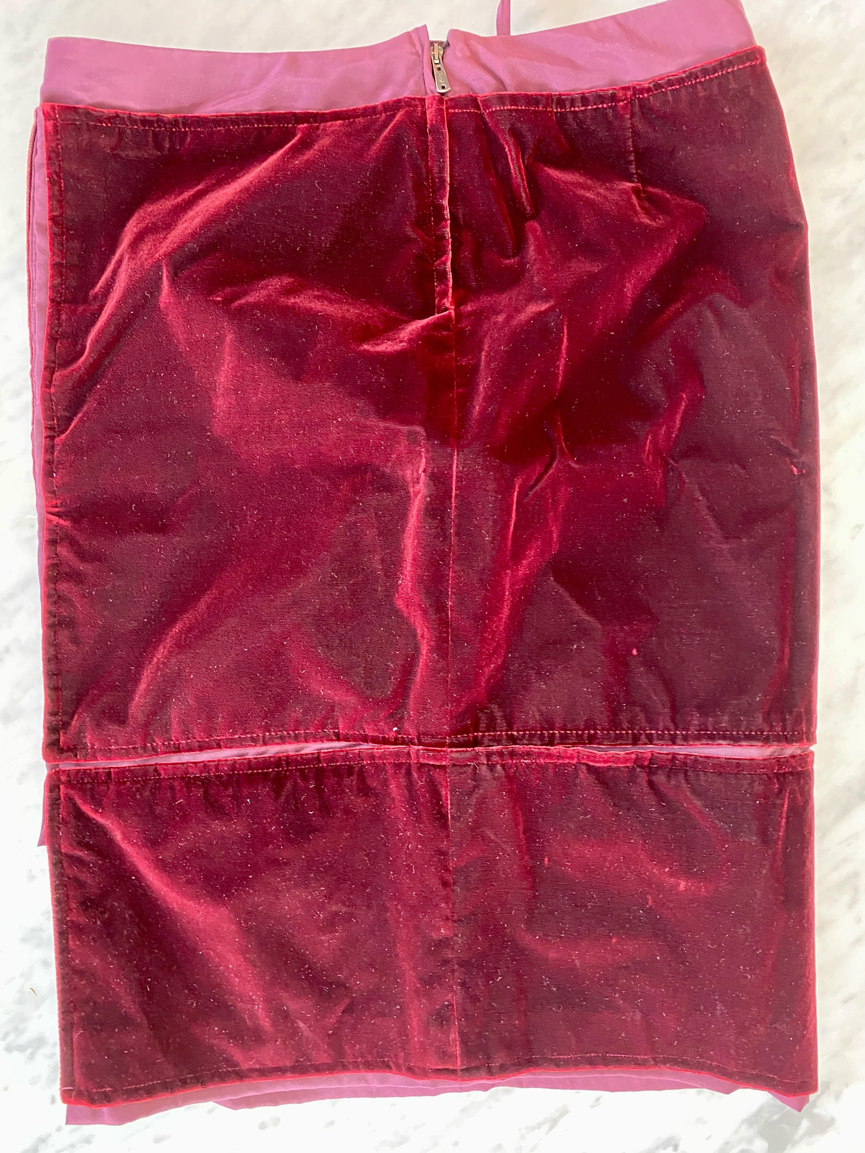 F/W 2002 Yves Saint Laurent by Tom Ford Red Velvet Skirt Suit For Sale 5