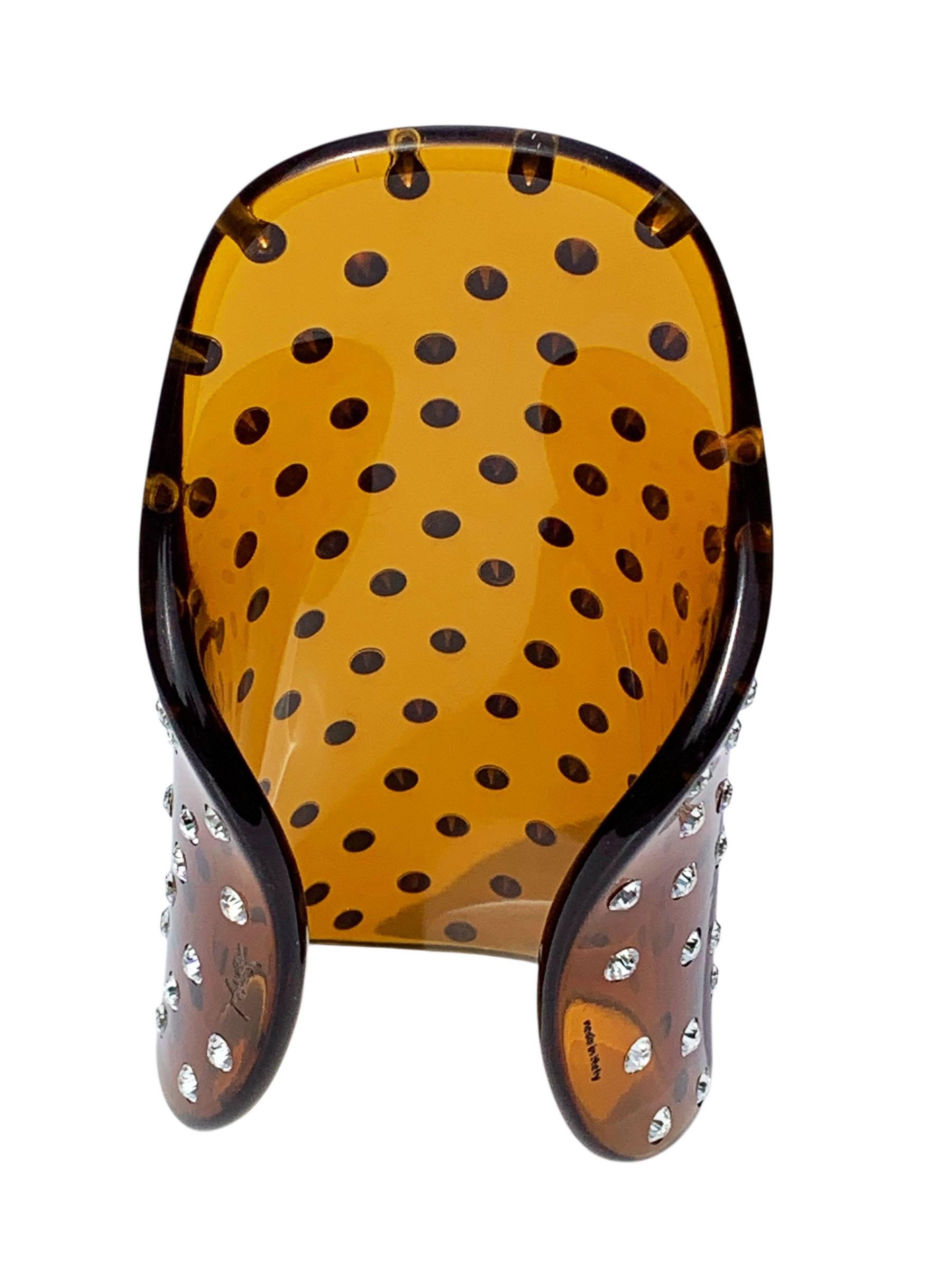 Bracciale in lucite con cristalli di Yves Saint Laurent by Tom Ford Runway FW 2003 in vendita 3