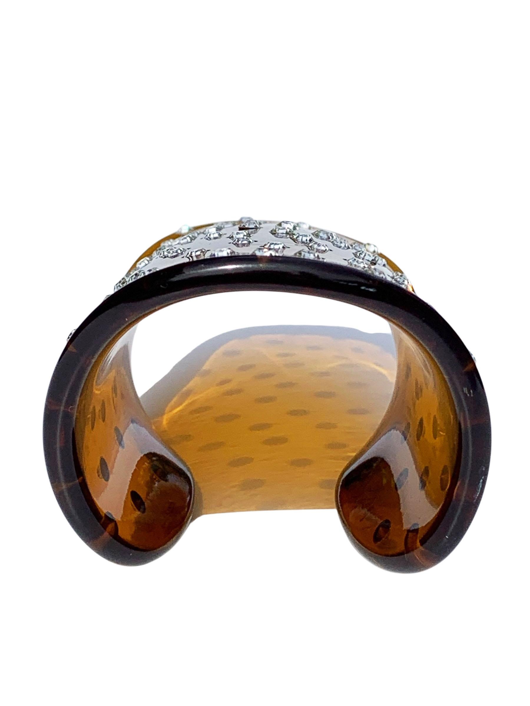 Bracciale in lucite con cristalli di Yves Saint Laurent by Tom Ford Runway FW 2003 in vendita 4