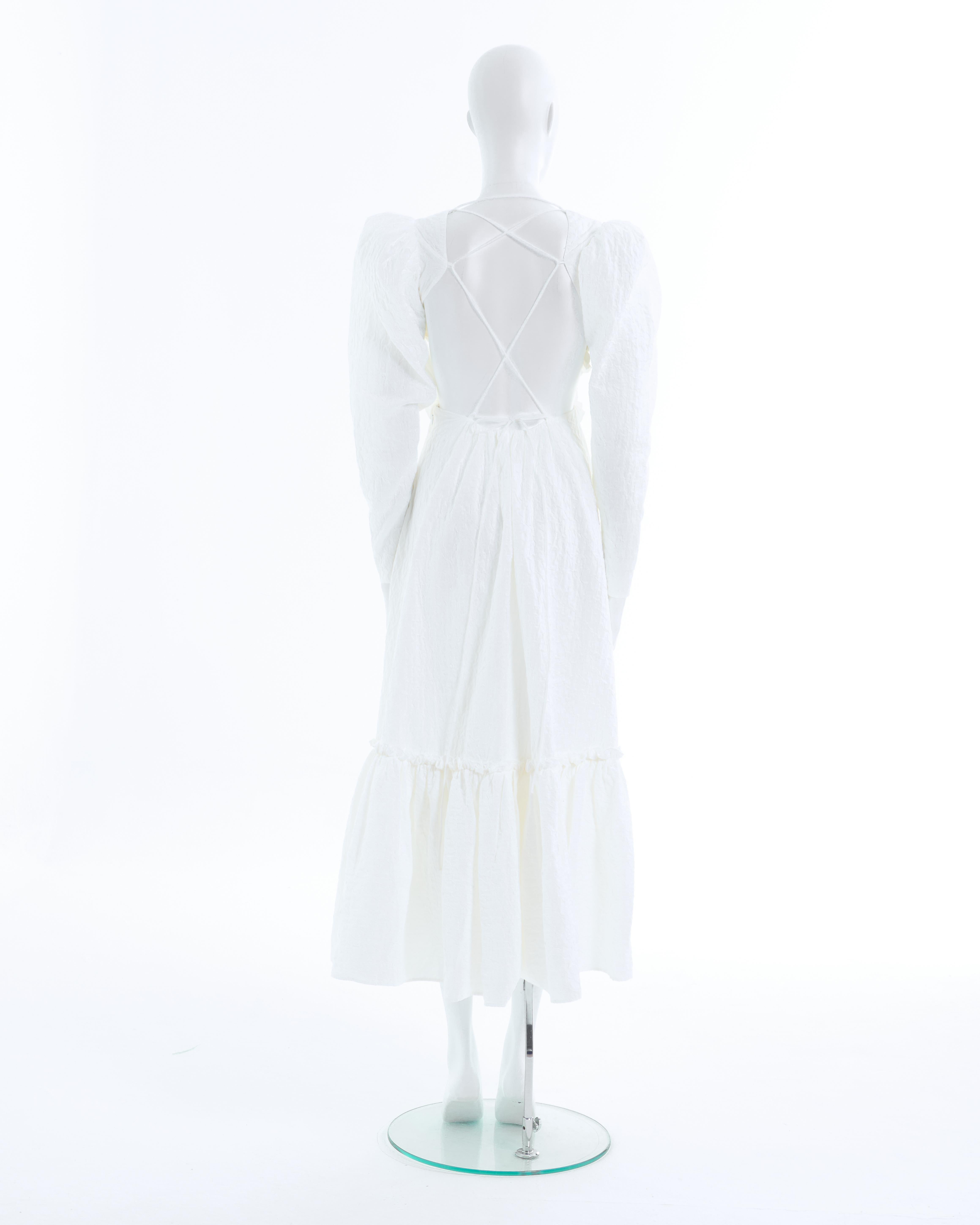 Yves Saint Laurent by Tom Ford S/S 2001 White cotton blend lace-up maxi dress  In Excellent Condition For Sale In Milano, IT