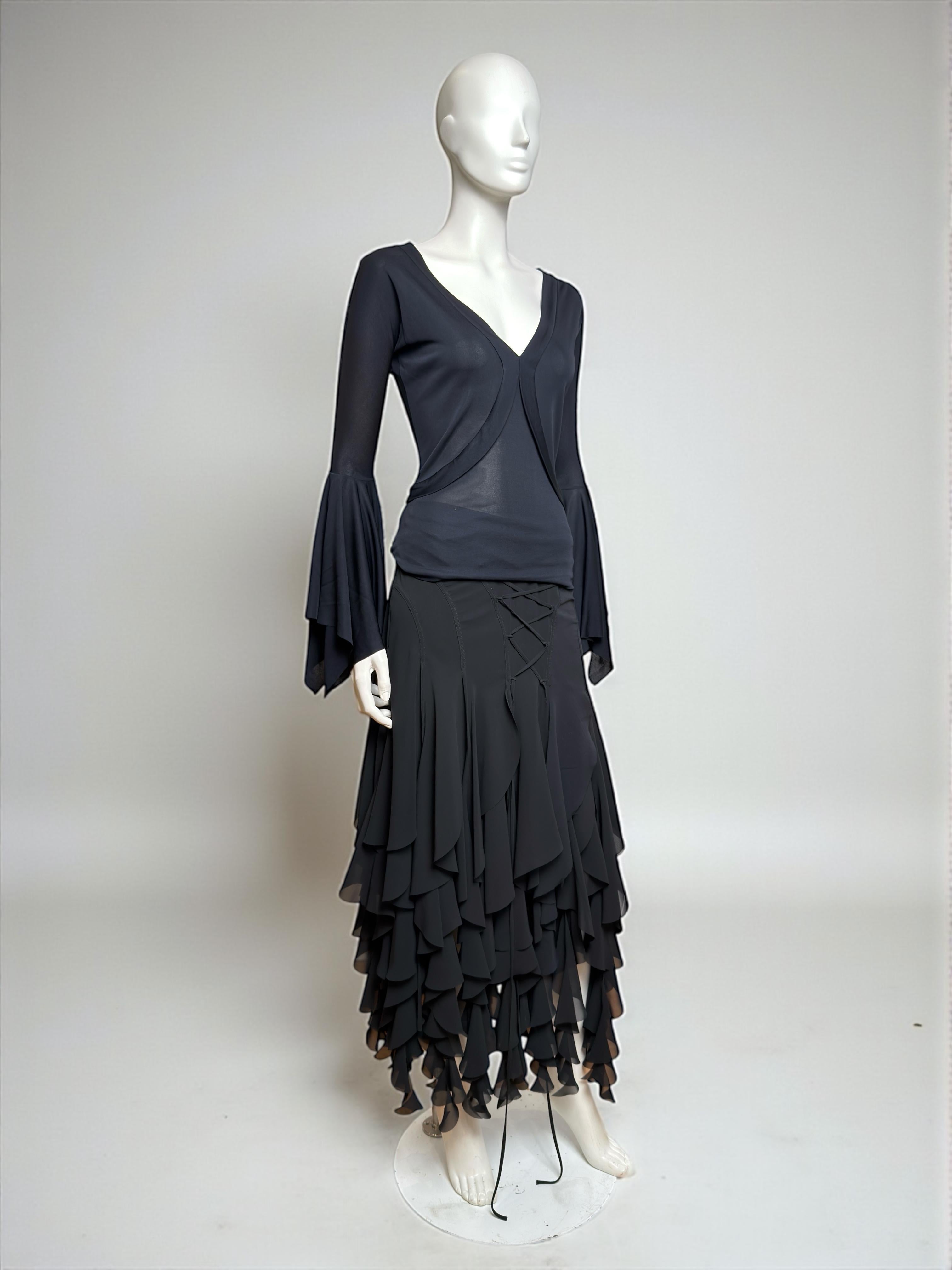 Yves Saint Laurent by Tom Ford - P/E 2003 - Top in jersey nero e gonna in chiffon a strati in vendita 2