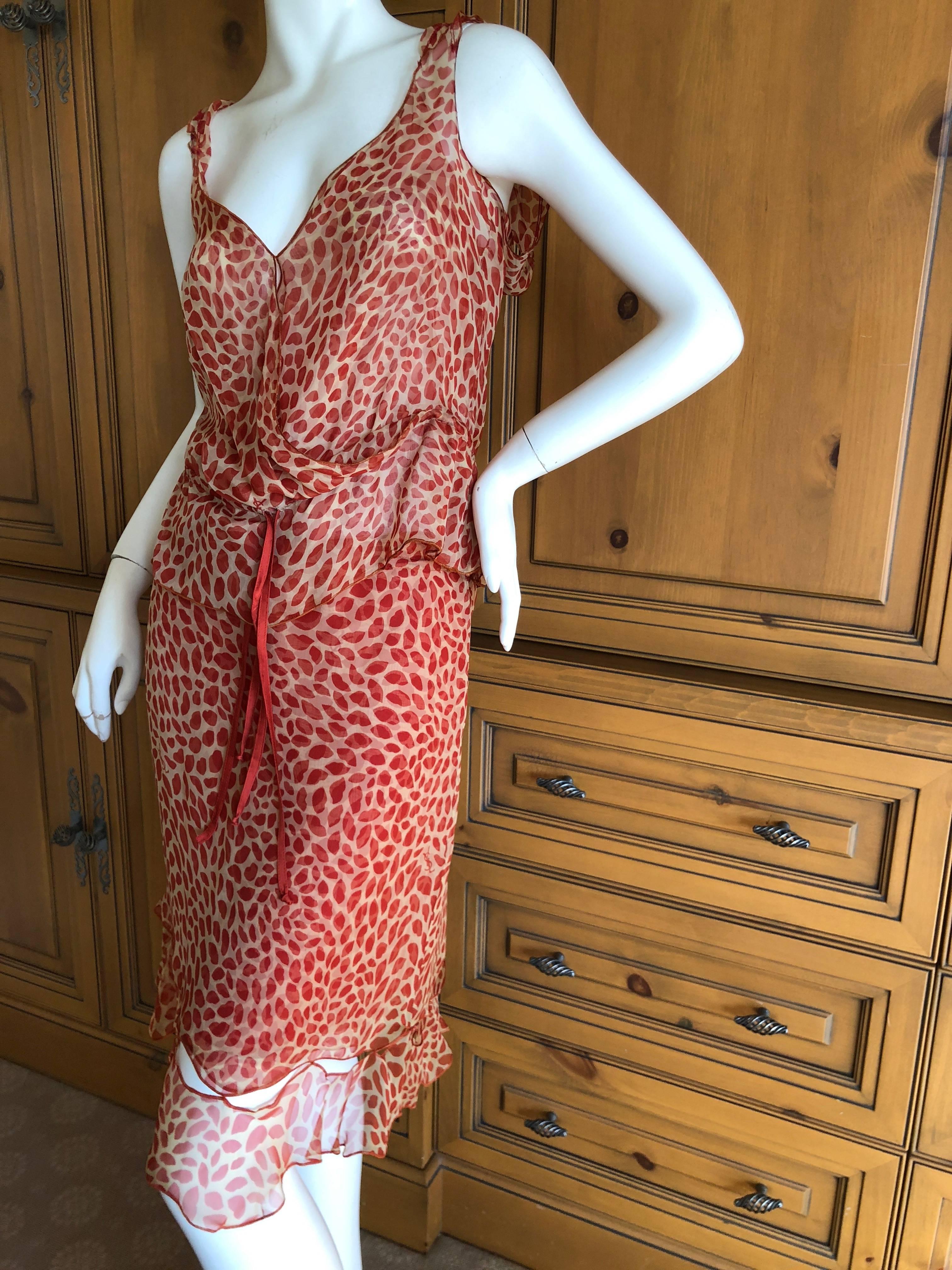 Romantic Yves Saint Laurent Vintage Lips Print Two Piece Dress by Tom Ford.
Drawstring detail at the waist of both the top and the skirt
Size 34
Skirt; Waist 23