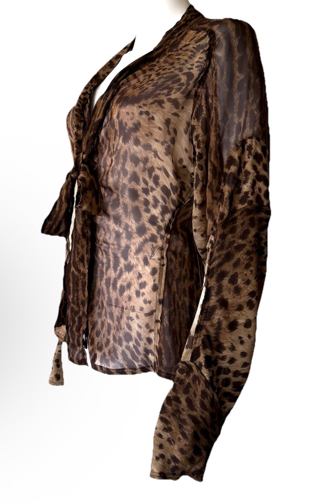 YVES SAINT LAURENT by TOM FORD Vintage Pasarela S/2002 Top de seda Safari de leopardo Marrón en venta