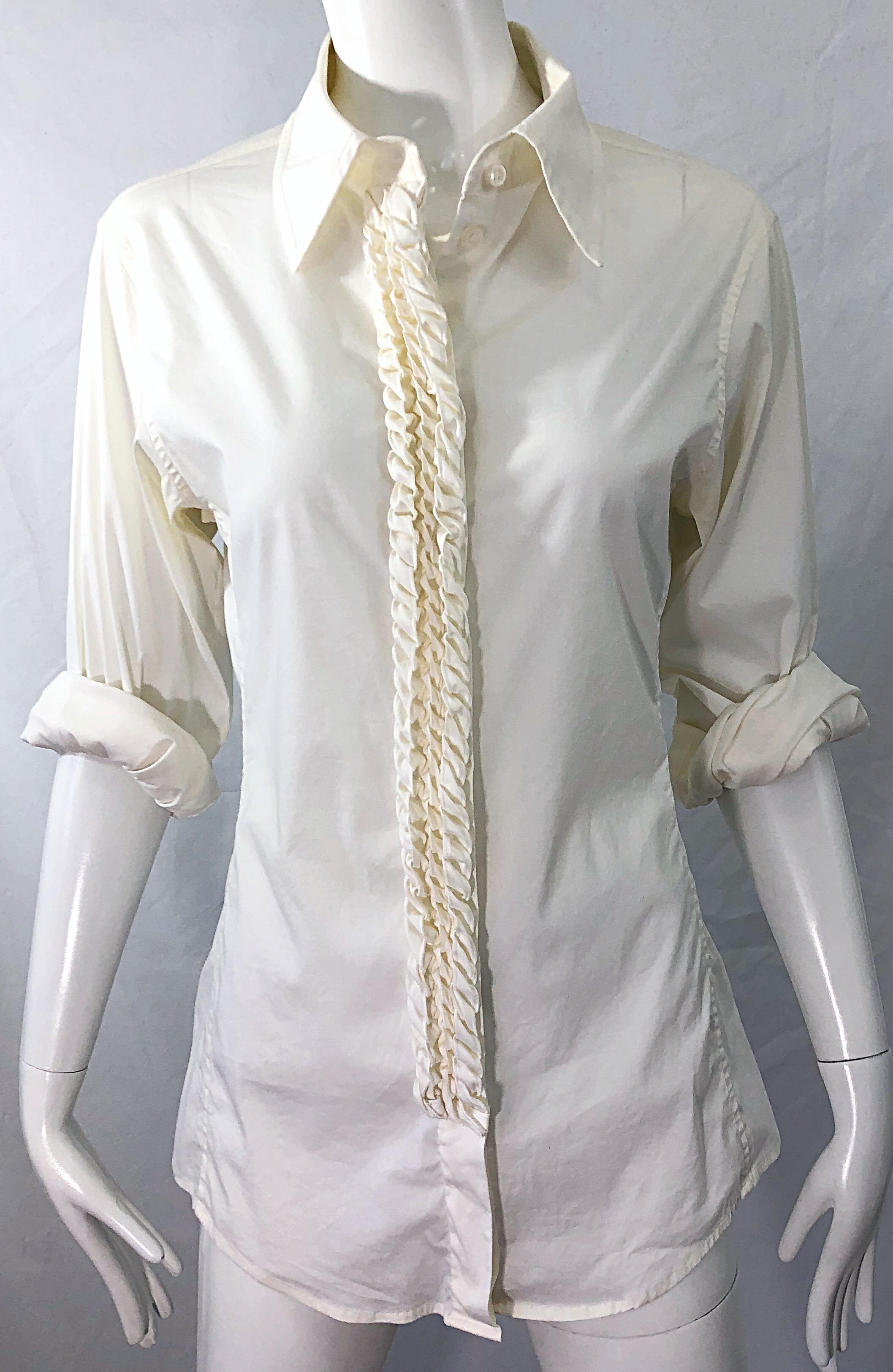 Yves Saint Laurent by Tom Ford YSL Size 40 / 8 Ivory White Tuxedo Blouse Shirt In Excellent Condition For Sale In San Diego, CA