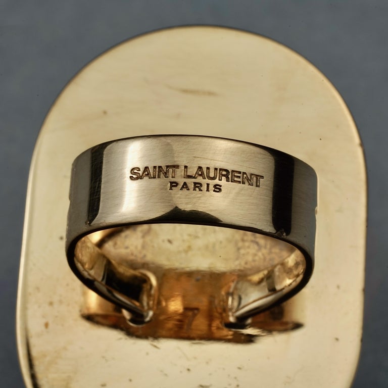 YVES SAINT LAURENT 