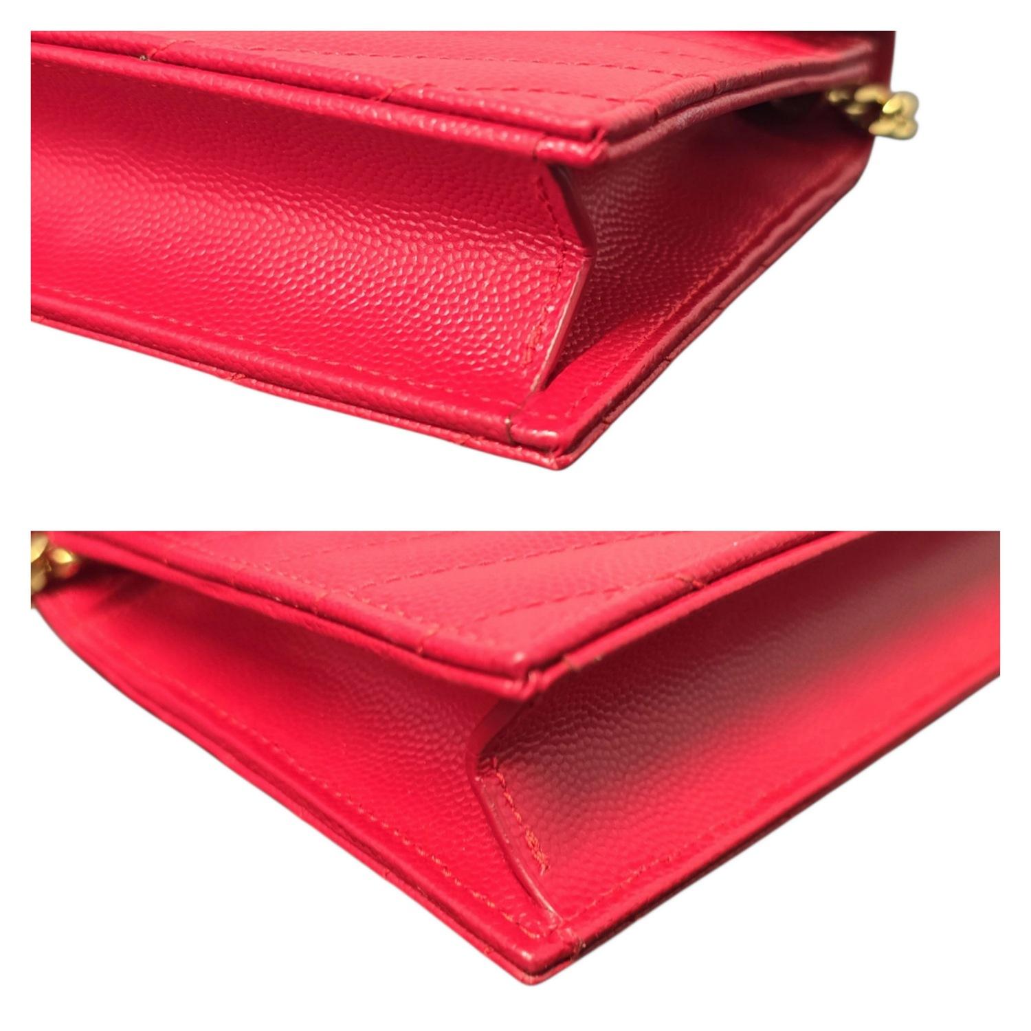 Yves Saint Laurent Portafoglio Cassandre Chevron Matelassé con Catena in vendita 8