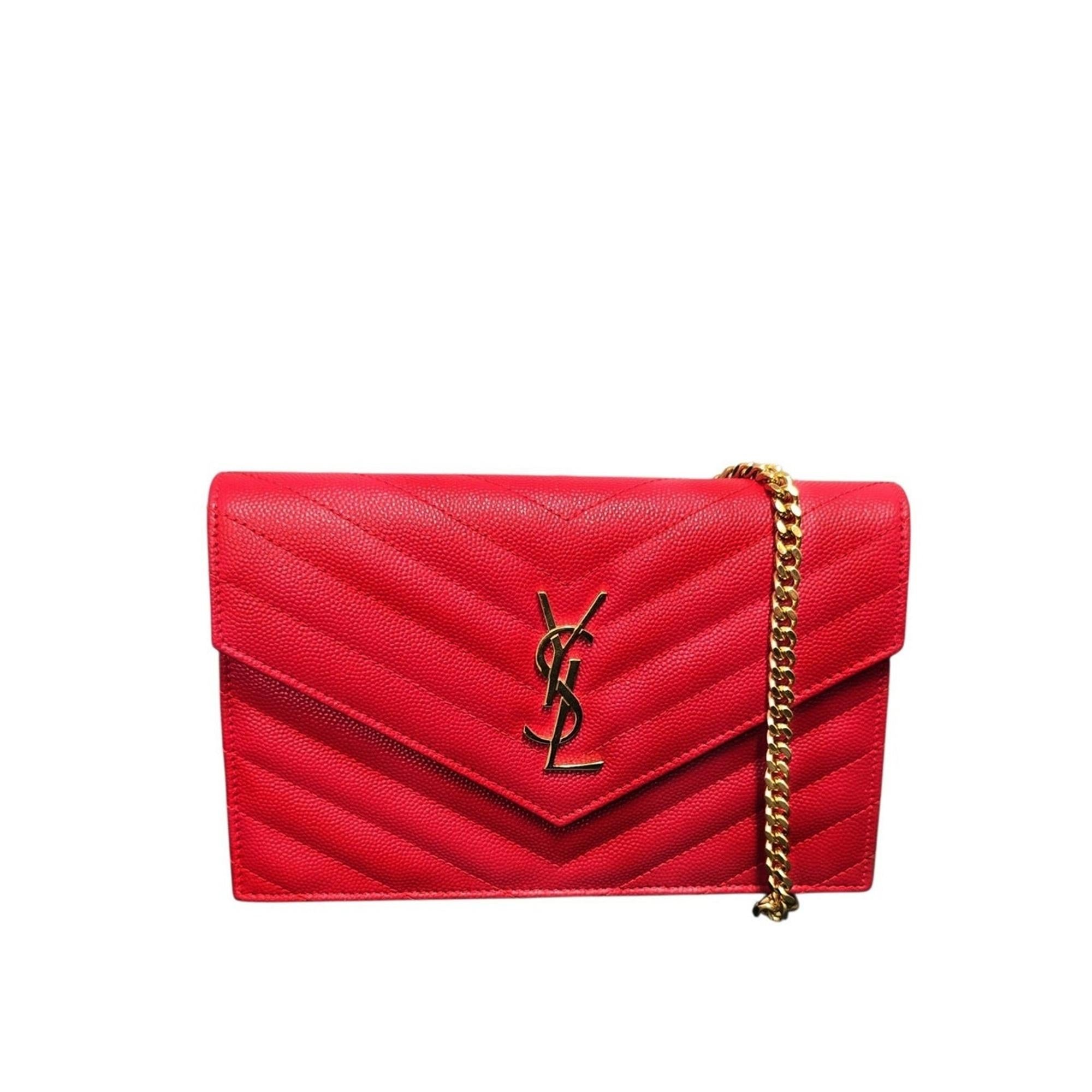 Rosso Yves Saint Laurent Portafoglio Cassandre Chevron Matelassé con Catena in vendita