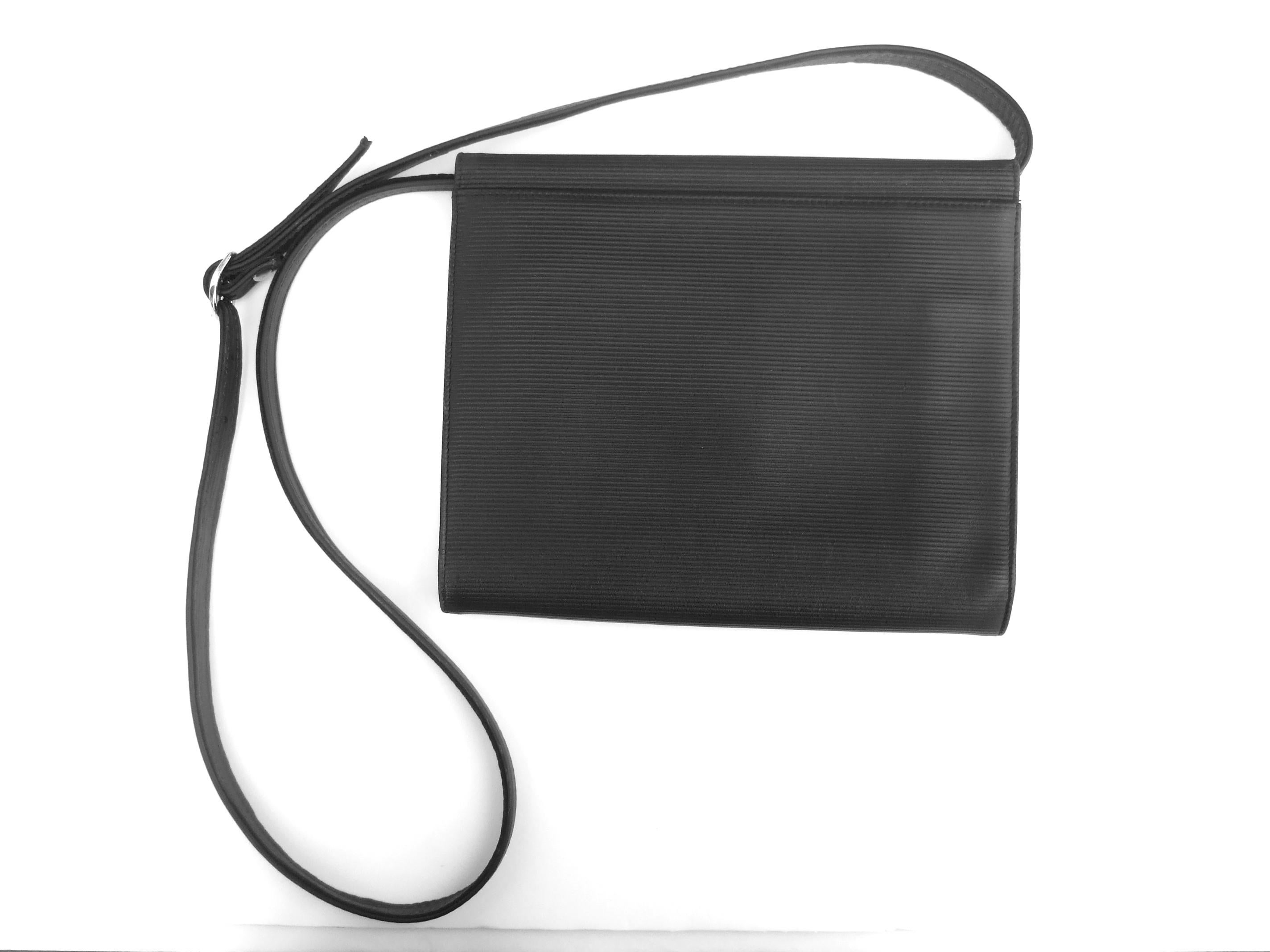 Yves Saint Laurent Chic Black Leather Versatile Clutch - Shoulder Bag c 1980s 9