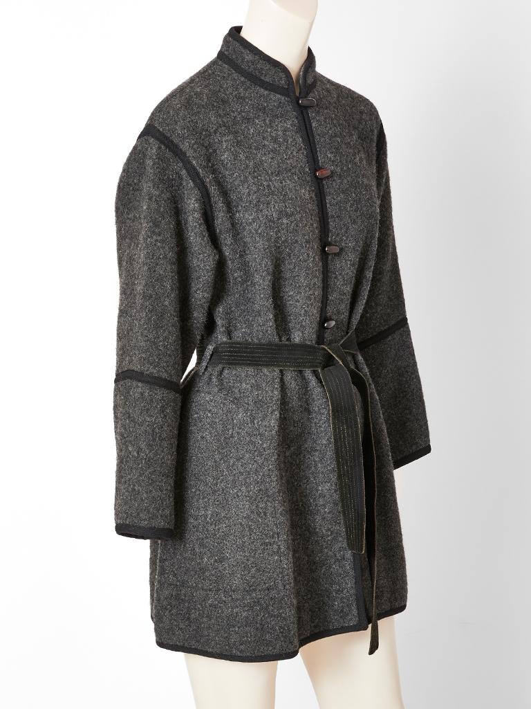 Yves Saint Laurent Chinesische Kollektion Jacke aus Wolle mit Gürtel (Schwarz) im Angebot