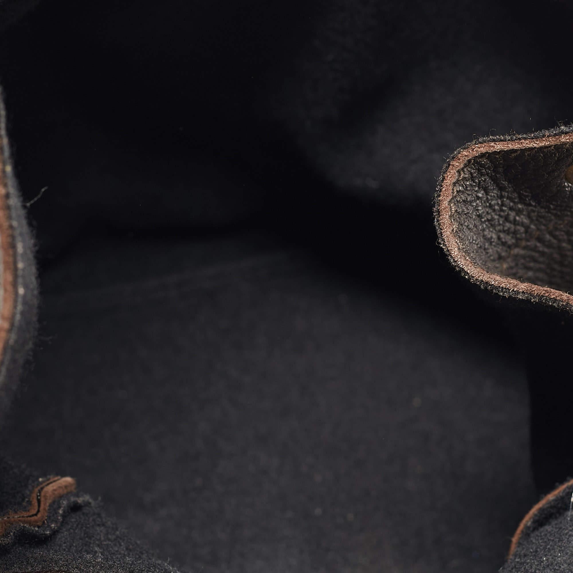 Yves Saint Laurent Choco Brown Leather Overseas Bucket Bag For Sale 5