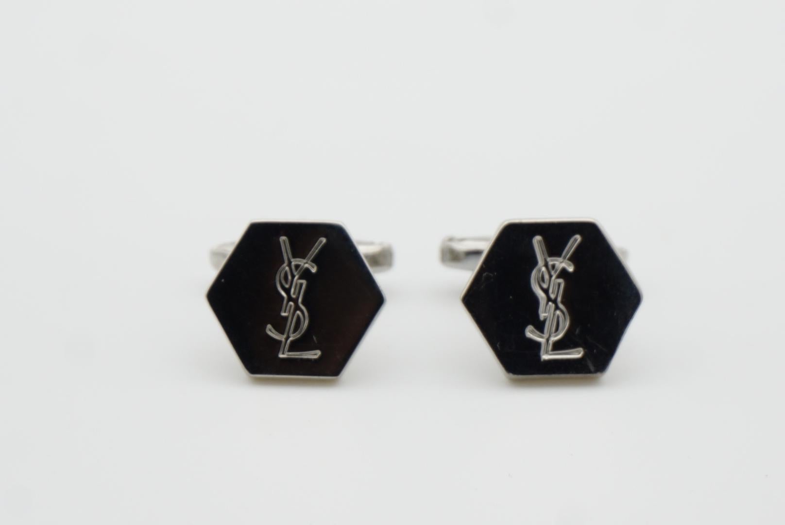 Yves Saint Laurent Classic Logo Hallmark Monogram YSL Hexagon Silver Cufflinks  Pour hommes en vente