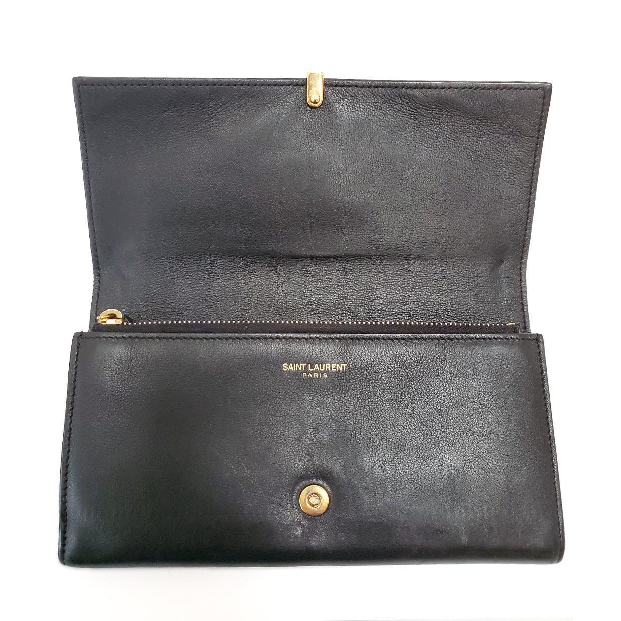 Yves Saint Laurent Classic Y Ligue Black Clutch Handbag In Good Condition For Sale In Columbia, MO