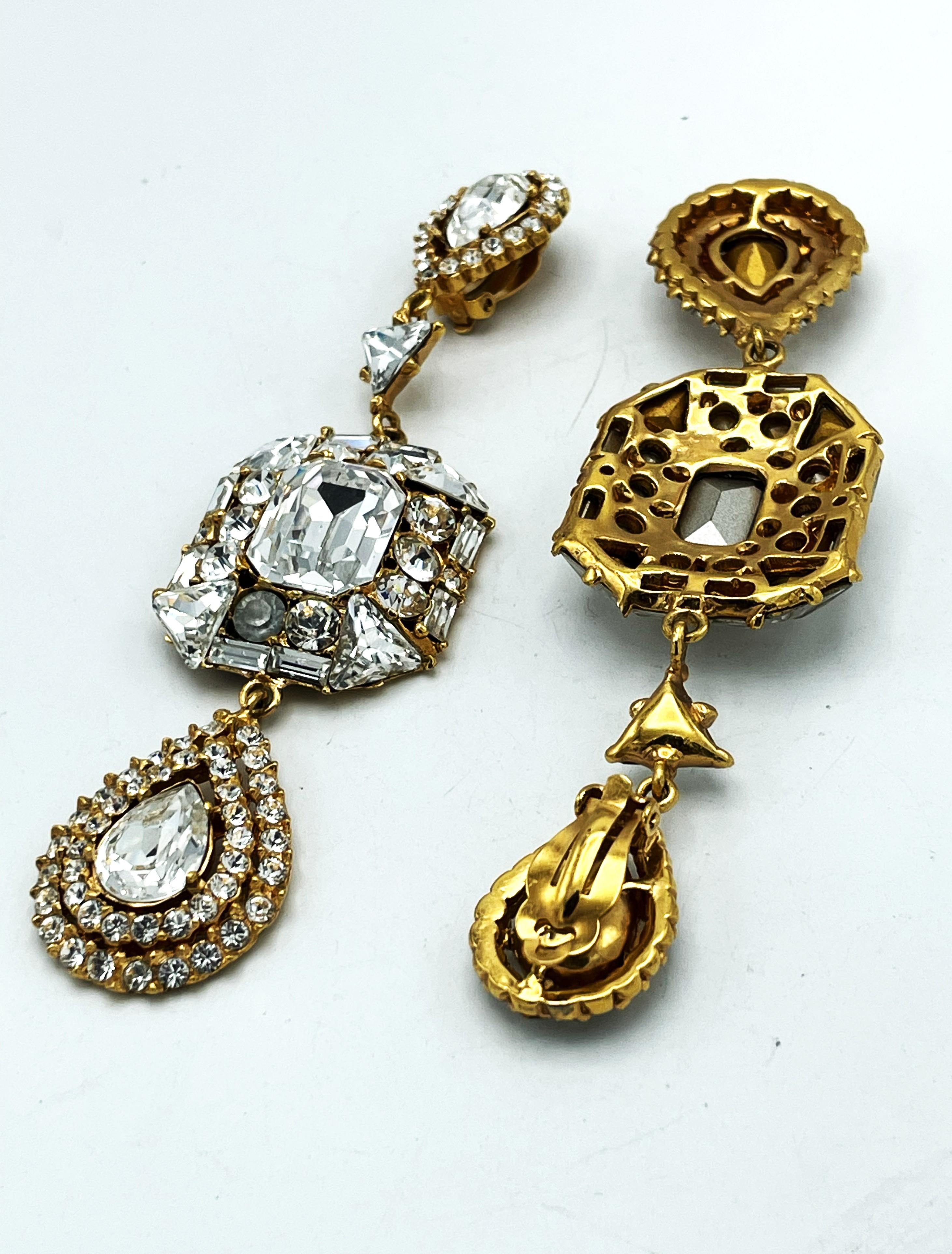 Yves Saint Laurent clip-on earring, gold metal, rhinestone in jewelry style 1985 For Sale 5