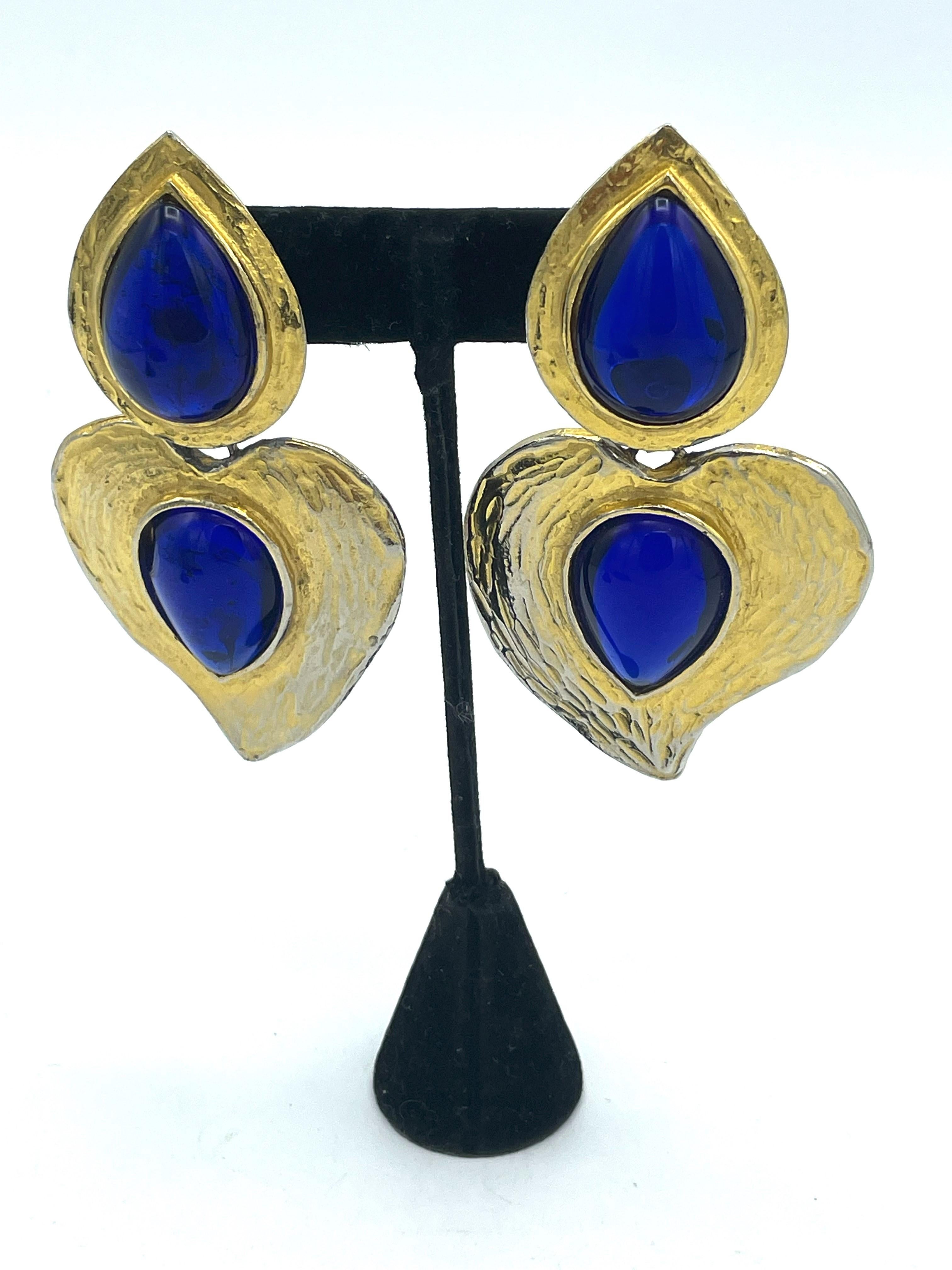 Yves Saint Laurent Orecchini a clip, grandi strass blu a forma di goccia, 1990 in vendita 3